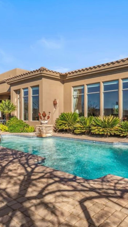 If “Carefree” were a lifestyle résumé, this house would be overqualified. 😌🌵
Tucked behind gates and surrounded by desert views that feel slightly unfair to everyone else, this home delivers big “I’ll just stay home tonight” energy. The kind where mornings start with coffee by the pool, afternoons disappear into mountain views, and evenings accidentally turn into wine nights that go a little longer than planned. 🍷✨
The layout? Spacious enough to lose your phone… twice. The backyard? Resort-level, without the check-out time. The setting? Quiet, elevated, and perfectly named, because stress doesn’t live here.
This is the kind of place where guests say, “Wow,” neighbors wave slowly, and your biggest daily decision is pool or patio first. No rushing. No noise. Just desert elegance, thoughtful design, and that unmistakable Carefree calm.
Fair warning: once you’re here, leaving becomes a suggestion — not a requirement. 😉
📍Listed by Darren Tackett
DM me today for your own private showing!
🏡 Kevin McDonald, Realtor®
Licensed in AZ & OR
eXp Realty, Tackett Team
📲 503.544.6378
🌐 KevinMcDonaldHomes.com
✨ Finding your dream home one step at a time.