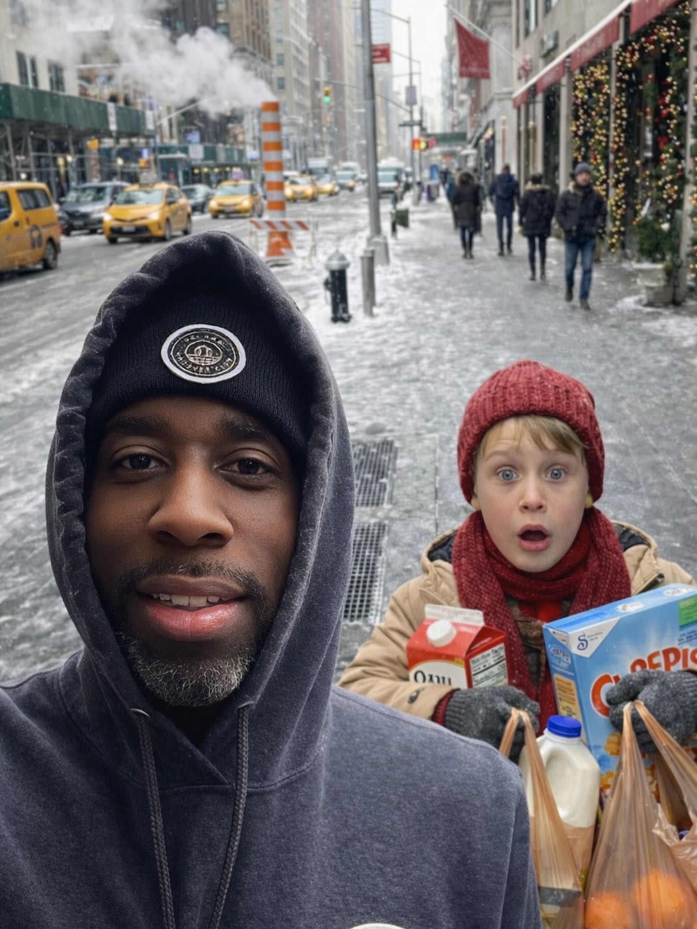 Just taking a walk in NYCโฆ somehow ended up in Home Alone 3.Kevin still out here. At this point his parents owe him a phone or an AirTag.