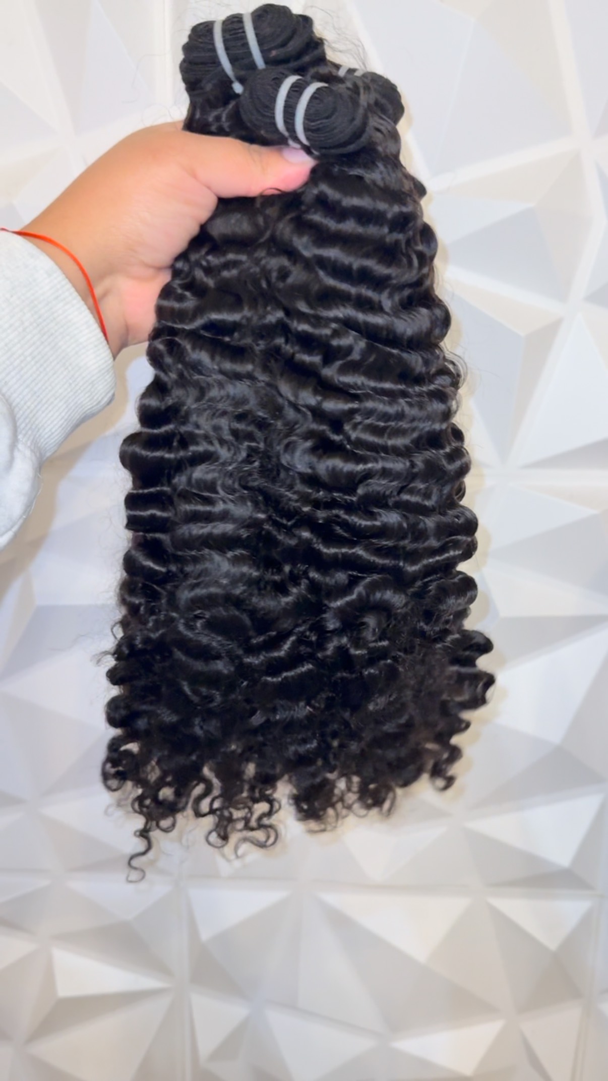 ✨ Curls Galore! Our raw bundles are giving luxury, volume & softness all in one. We’ve officially restocked — don’t miss out! 💕💁🏽♀️ #burmesecurlyhair #rawhair #fyp #torontohairstylist