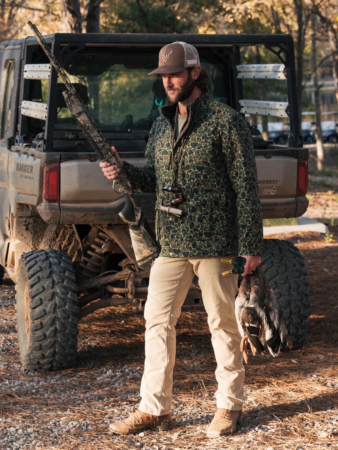 Built for the brush, refined for the everyday. The Fowler Wax Jacket in Backwoods Camo.🪵
Shop at the link in our bio!
#fowler #waxed #fieldstoneoutdoors