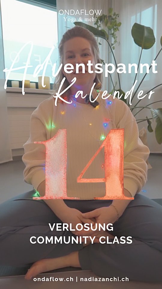 💫Türchen 14 | Verlosung💫
Es ist der 3. Adventssonntag und heute verlose ich nochmals 5+5 Plätze für die Communityklassen zwischen Weihnachten und Neujahr. 5 liebe Menschen können gewinnen und ihrerseits jeweils 1 Lieblingsmenschen zur Klasse einladen.
Alles, was du machen musst:
👉Schenk dem Beitrag ein Herzchen
👉Kommentiere, bei welcher Klasse du lieber dabei sein möchtest.
👉Teile den Beitrag in deinem Status (Whatsapp) oder in den Storys (Instagram)
Du hast Zeit bis morgen, 15. Dezember 2025 um 8.00 Uhr morgens. Die Auslosung findet im Laufe des Montagvormittags statt.
🎁Community Yoga No 1: Samstag, 27. Dezember 13 – 14 Uhr
🎁Community Yoga No 2: Sonntag, 28. Dezember 14 – 15 Uhr
Ich freue mich schon jetzt, dich und deinen Lieblingsmenschen auf der Matte zu treffen🩵
Gerne liken, teilen, reposten, kommentieren und weitererzählen🌊
#yogacommunity
#yogaeveryday
#yoga
#communityclass
#mindfulness
#adventspannt
#advent
#adventskalender
