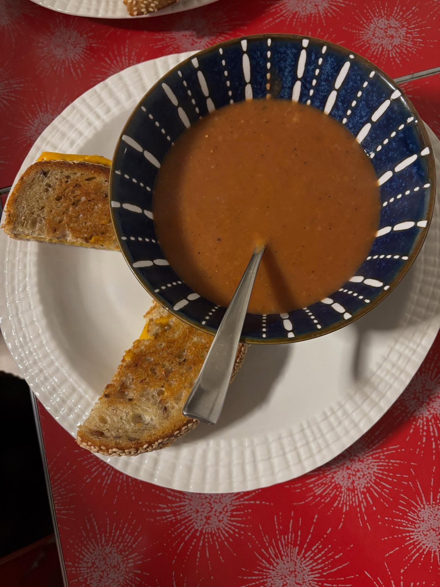 Very excited to share that Aangen’s developing new, delicious and nutritious recipes for YOU to enjoy!! Look at our yummy Creamy Tomato Barley Soup hot off the press this week paired with a grilled cheese sandwich! So delicious!! #foodsecurity #community #aangen
