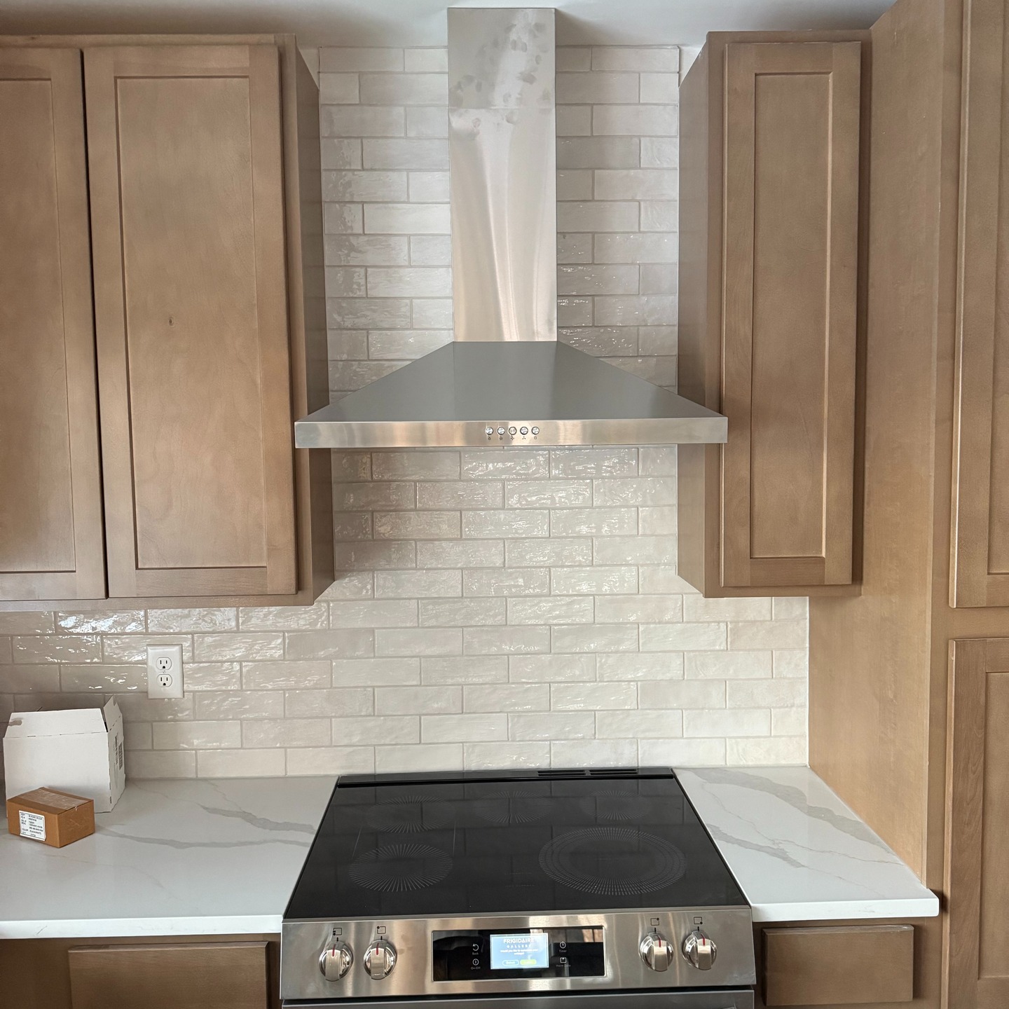 "Bring your vision to life in stone. Lexington’s custom countertop specialists are ready to craft your next masterpiece."
👉 #LexingtonStoneWork #MGMStoneCreations #CustomCountertopsLexington #LexingtonKYDesign #LexingtonHomes #KitchenRenovationKY #LuxurySurfaces #QuartzCountertopsKY #HomeStyleLexington #LexingtonInteriors