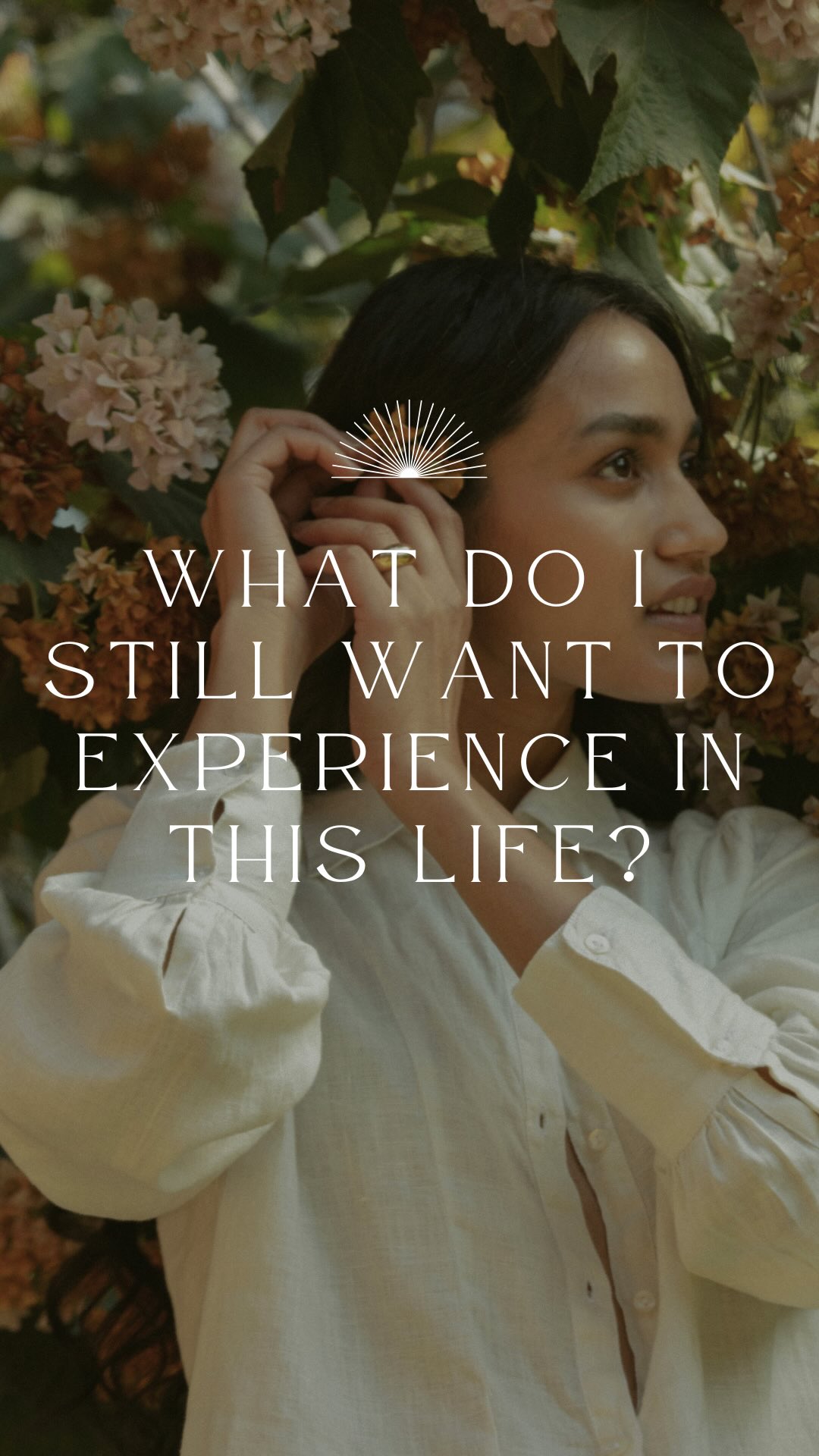 ✏️ Journal Prompts
1️⃣ What do I want to experience?
2️⃣ Prioritize it (make numbers behind it on a scale of 1 to 10 what seems most meaningful to you right now)
3️⃣ Then prioritize 1 to 3 goals for the beginning (or even better: just one and actually start with it ;) )
4️⃣ I would so so so love it if you would actually dare to share one of your goals with me in the comments 🥹❤️😍