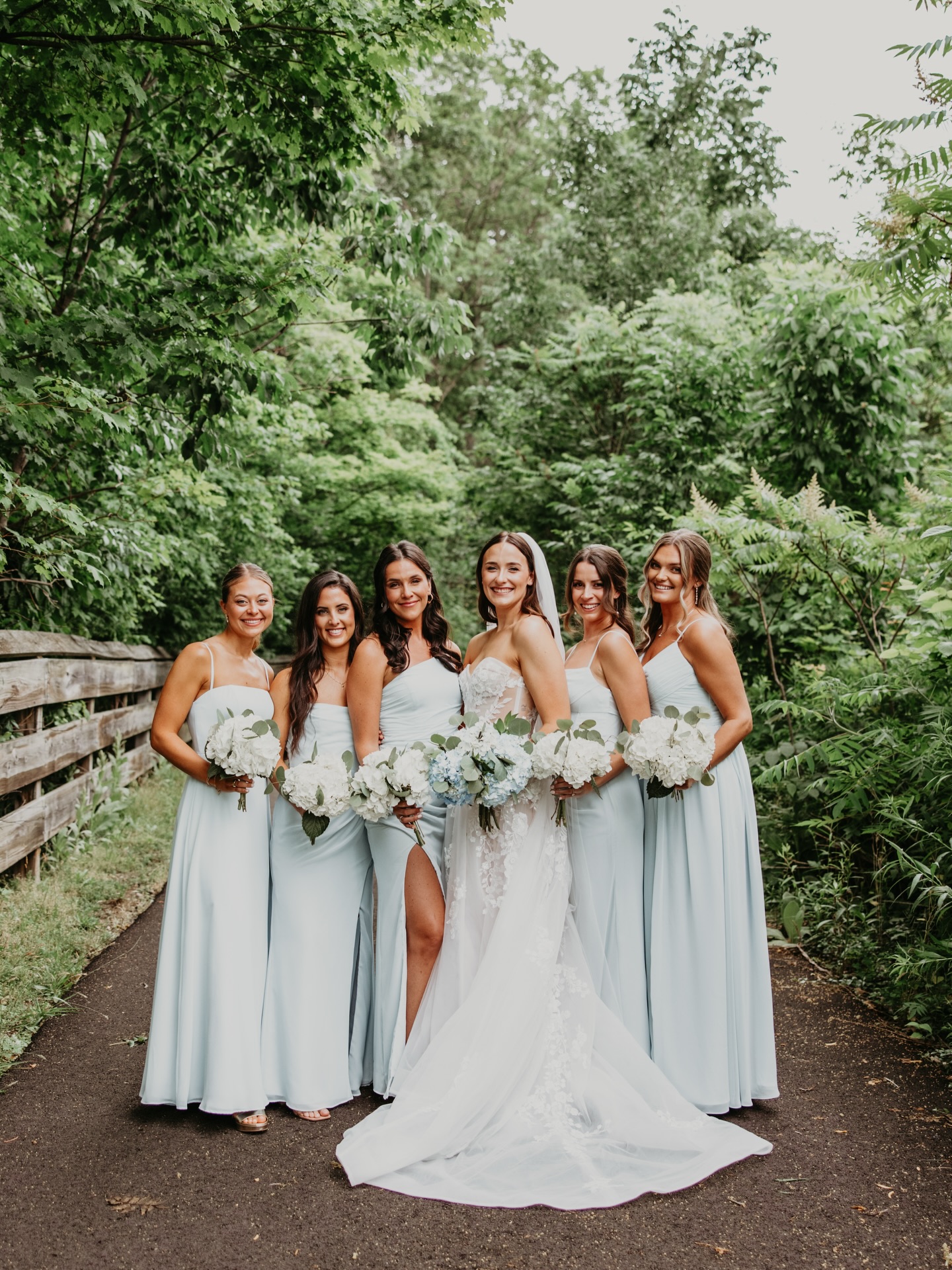A bride, a love story, and a day she’ll never forget 🤍 Heather looked absolutely stunning on her wedding day. Captured by @wearecapturedphoto