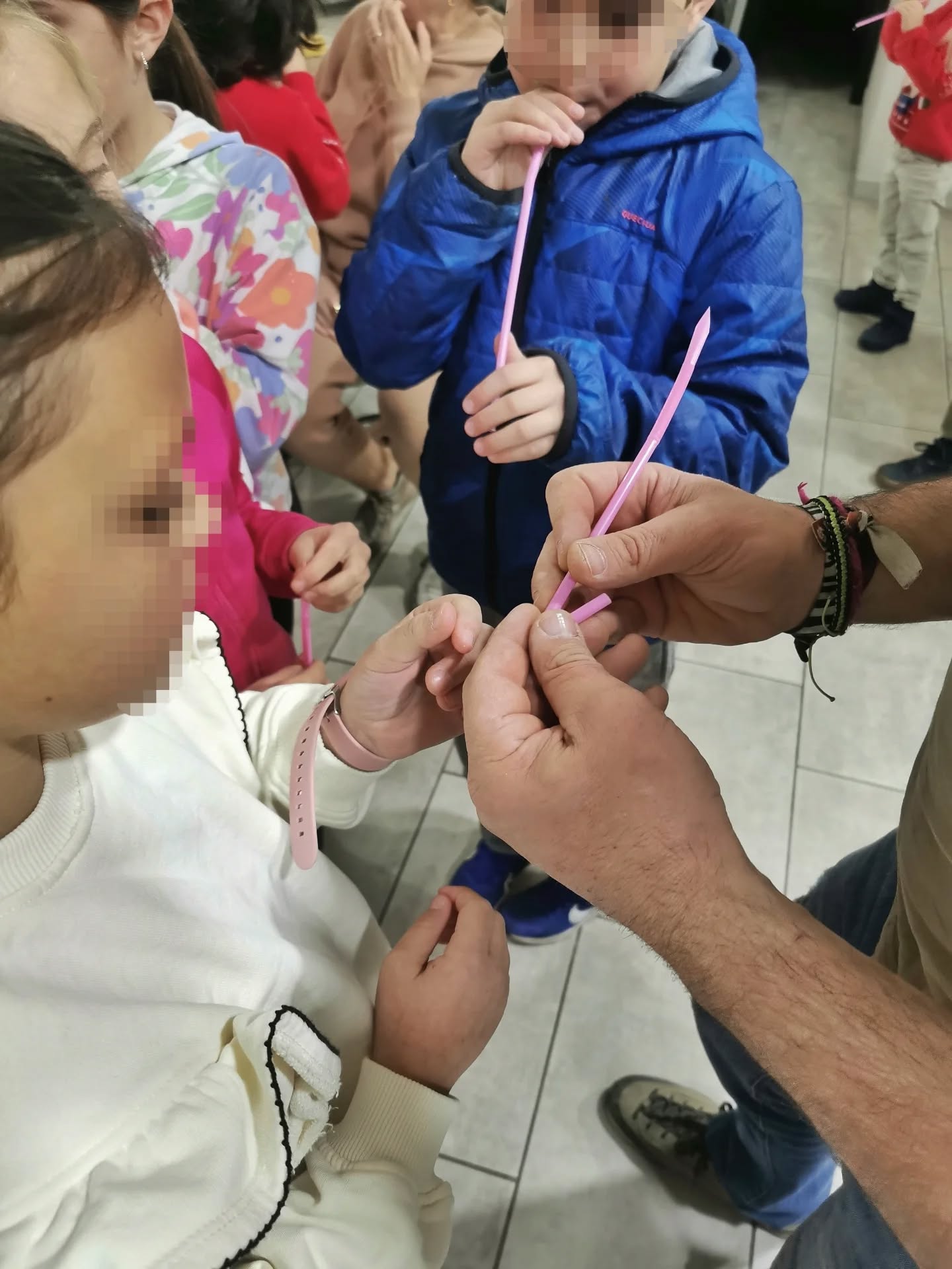 Una tarde muy divertida con la chavaleria de #agreda en el #taller de #instrumentosreciclados #darlalata. Muchas gracias por esta tarde!!
Gracias a @dipculturasoria @diputacionsoria