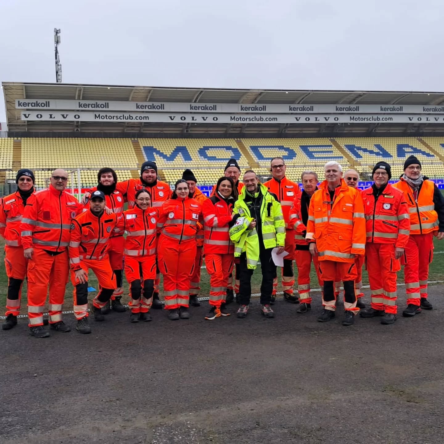 Modena vs Venezia
Grande squadra oggi allo stadio Braglia 💛💙
#modena #croceblucastelfranco #croceblunonantola #gruppogiovanicroceblucfe #modenacalcio