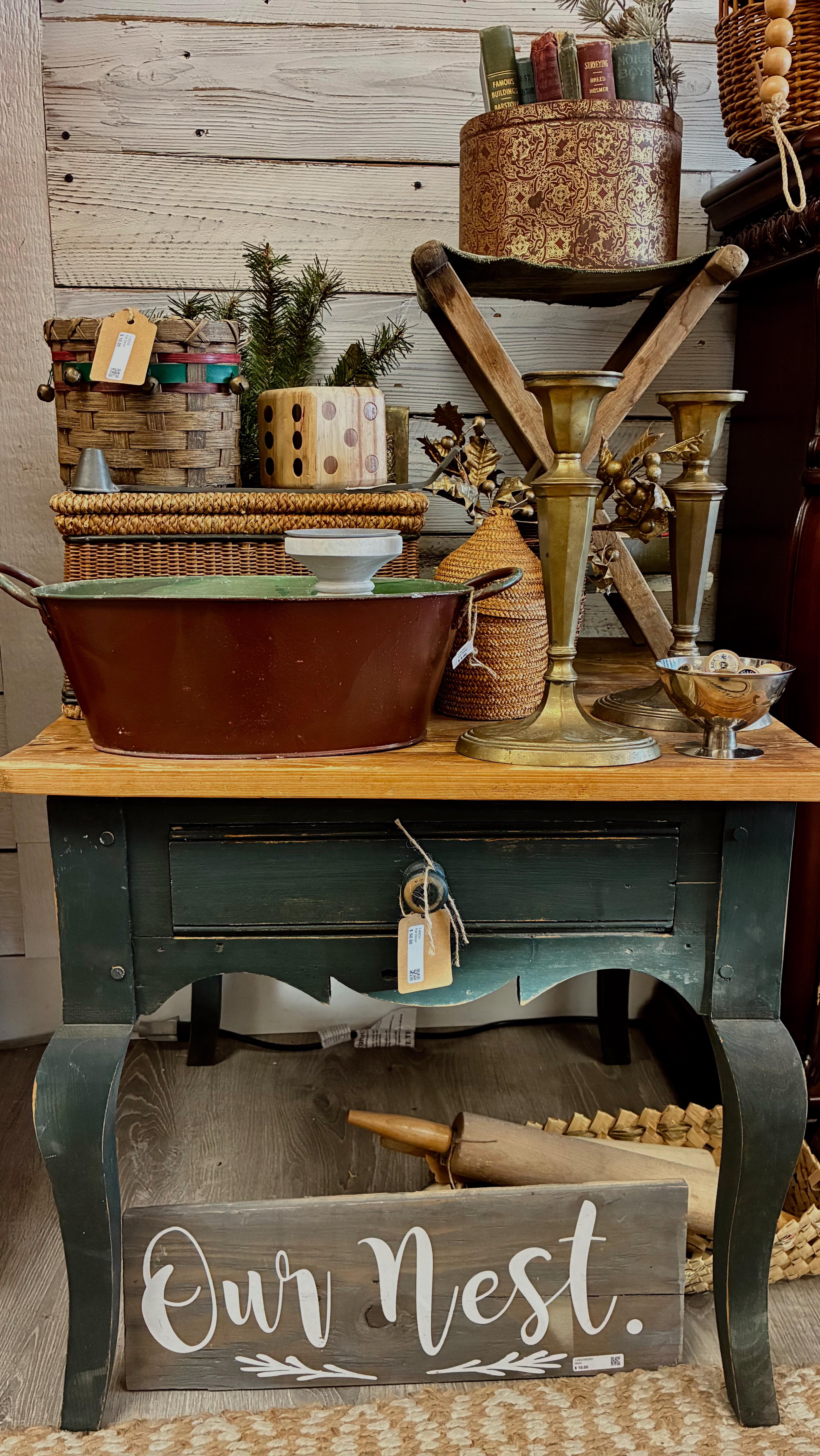 When you walk in “just to look”…
and the exact thing you’ve been searching for is right there at the door. 🎄✨
We call that a little Christmas magic. Or maybe it’s just the person behind the painting you were looking for🤣🙈
#Vintage #new #christmasdecor #homedecor #spokanesmallbusiness #spokane #shoplocal #santaisalwayswatching #shoplocal #funny