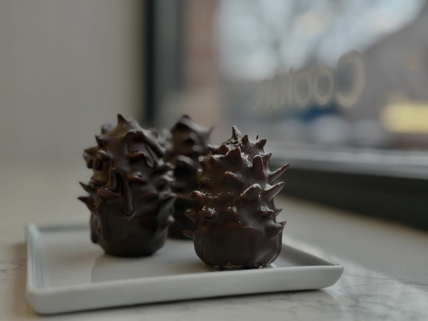 New seasonal specials ✨
Come grab an almond pinecone brownie or try the spumoni cookie!