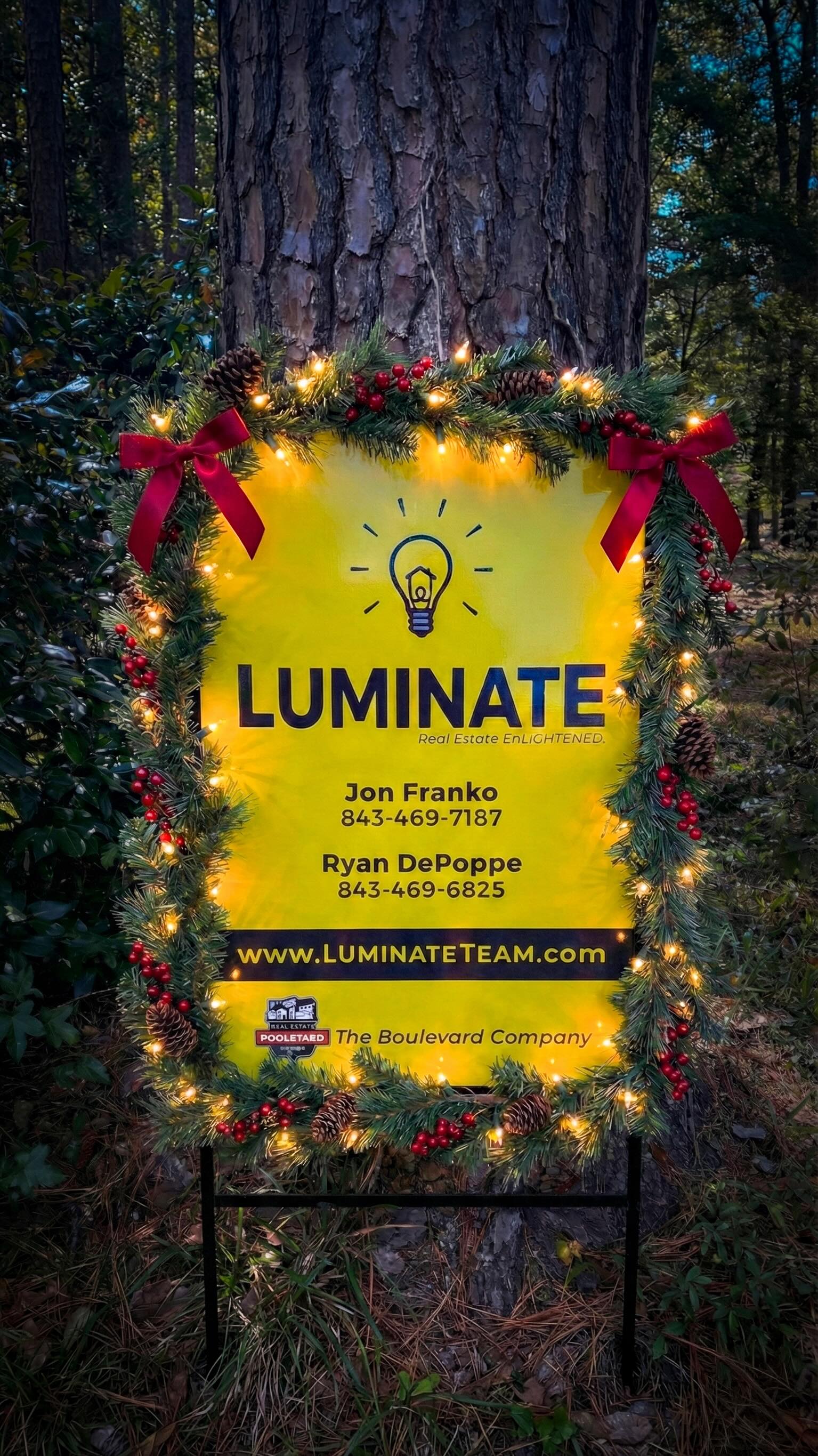 Merry Christmas! Weāre grateful for the clients, neighbors, and community we serve. Wishing you a joyful holiday season and a bright year ahead.
#merrychristmas #homefortheholidays #summervillerealestate #lowcountryliving #charlestonrealestate