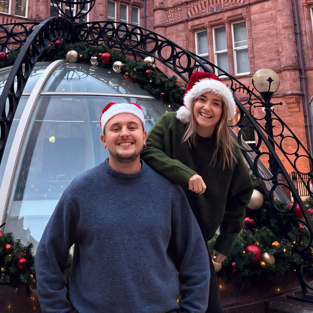 While most of us are winding down for Christmas, Hetty & Josh will be squeezing in a bit of training over the festive break as they prepare for the London Marathon 2026 in support of @littlevillagehq💛
Little Village is an incredible charity that supports families with young children living in poverty across London, providing essential items and a sense of community when it’s needed most.
This Christmas, give the gift of support and help make a real difference🎁
Donate via link bio ✨
.
.
#LittleVillage
#ChristmasGiving
#LondonMarathon2026