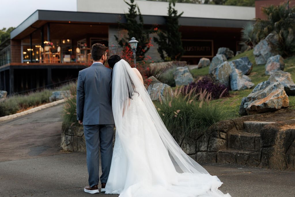 Espaços que respiram, se transformam e acompanham o ritmo do evento.
Nossa área externa permite viver diferentes momentos ao longo do dia, sempre em conexão com a paisagem e a proposta de cada celebração.
Fotografia por @claudiocostafotografia