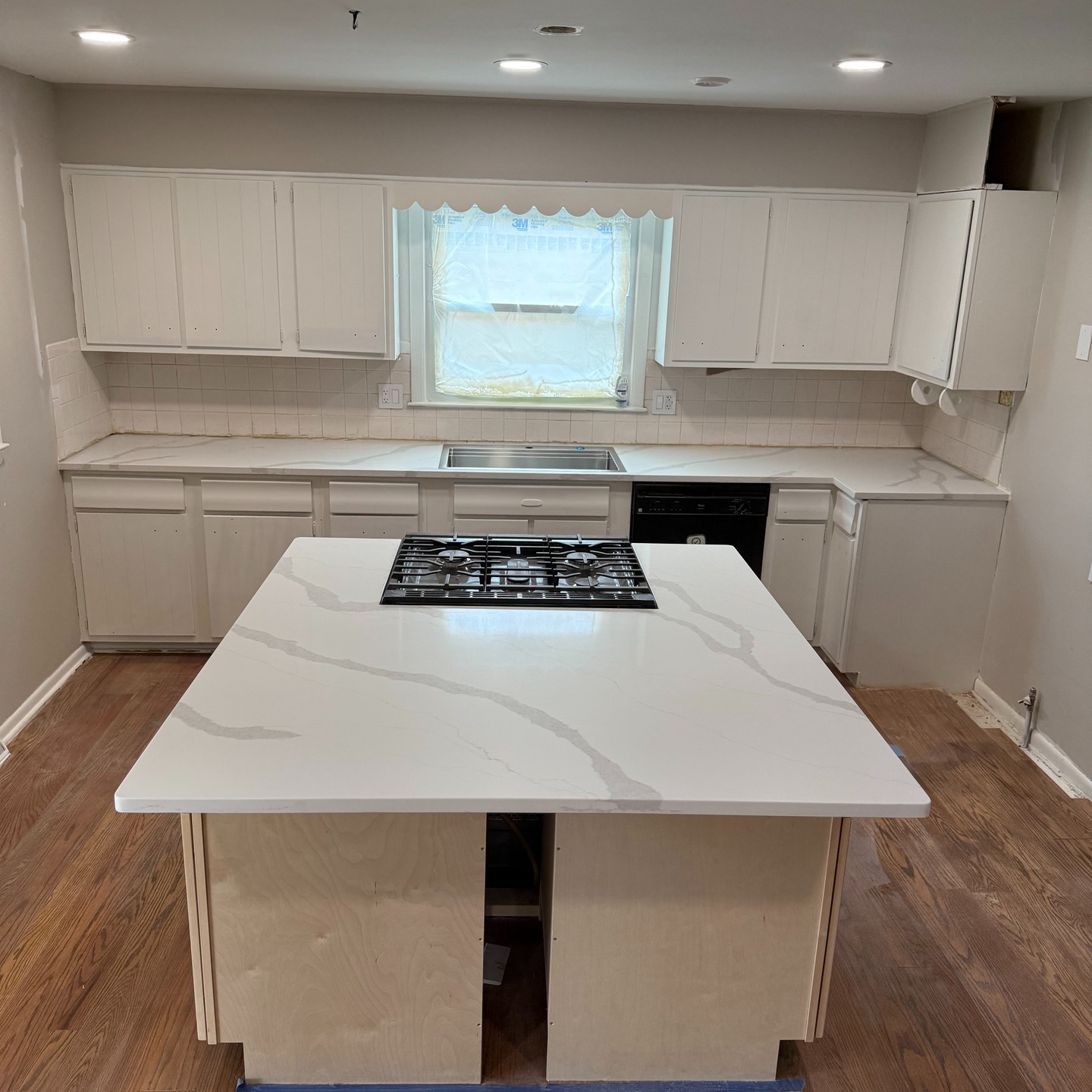 "Elevate your home with the art of stone. MGM Stone Creations creates Lexington countertops that combine beauty, precision, and timeless quality."
👉 #LexingtonKYCounters #MGMStoneLexington #CustomCountertopsKY #LexingtonHomeExperts #QuartzCountertops #LexingtonKitchenDesign #LuxurySurfacesKY #LexingtonRenovation #LexingtonKY #KitchenInspoLexington
