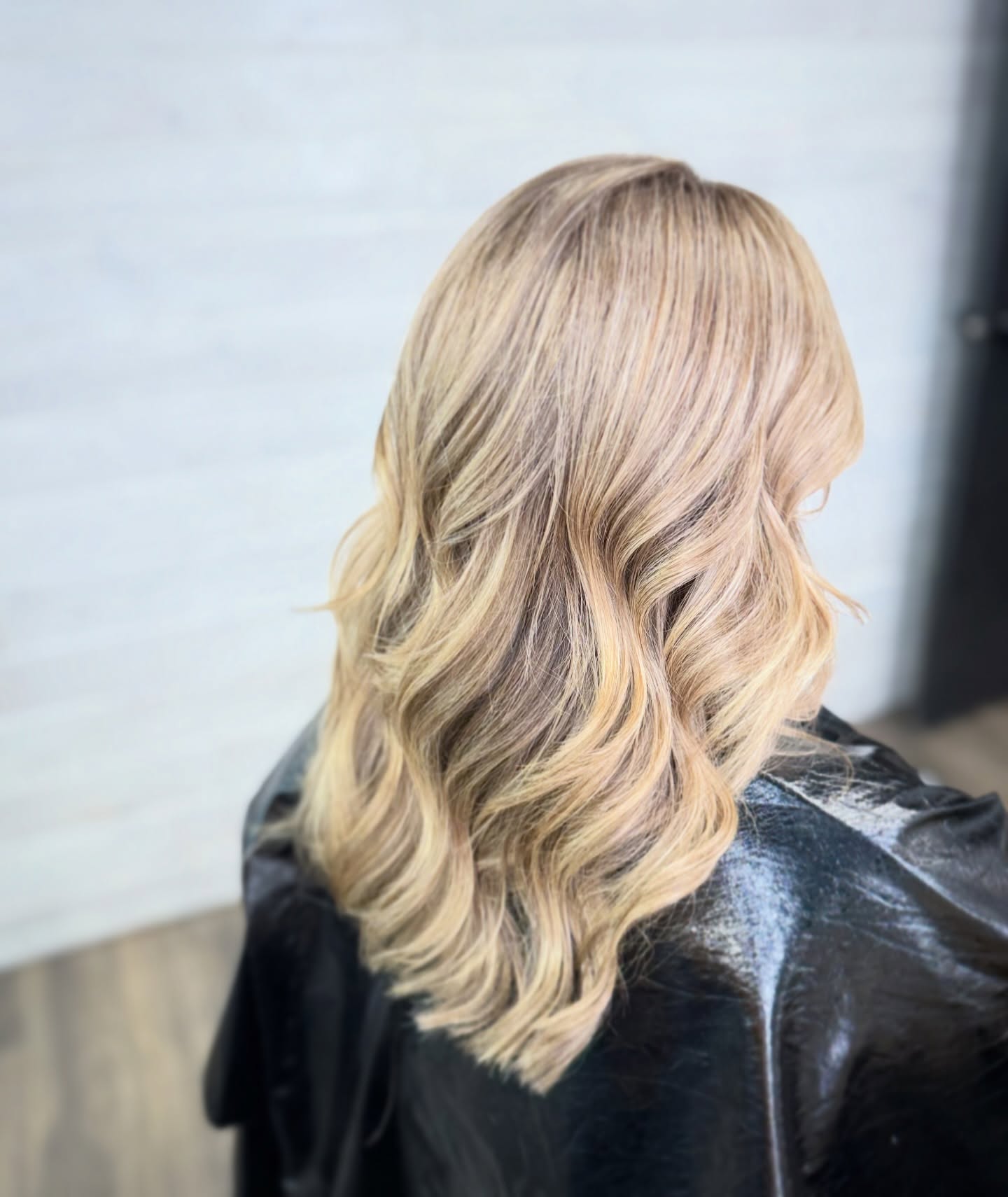 Grateful for clients that drive real distance to sit in my chair. 💕
@katiesoll with the gorgeous hair 💕
#levelheadedhairdesign #freshhair #sumnerhairstylist #puyalluphair #kenracolor