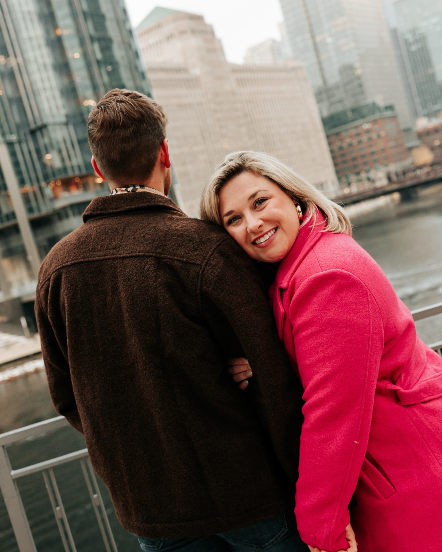Proposal #1 of December: Taylor + Lindsay 💍
Chicago is filled with so much love this month!!! Photographing proposals is definitely one of my favorite kinds of sessions… the joy, the adrenaline rush, and the big YES— it never gets old. A trip to Chicago these two will never forget! 🥹✨
#chicago #photographer #chicagophotographer #proposal