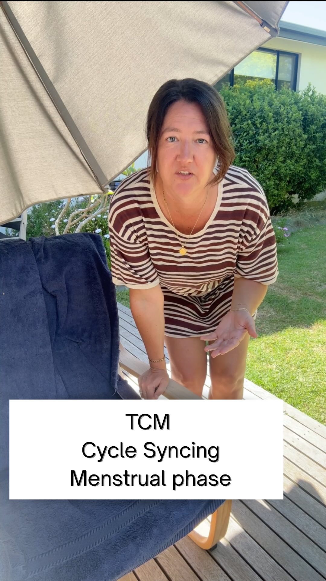 ✔️Comment CHEAT SHEET and I’ll send you a more detailed cheat sheet to cycle syncing your lifestyle to your period the Chinese Medicine way.
This is what you should do from a Chinese Medicine perspective for day 1 of your period when you are in the menstrual phase of your cycle.
Working WITH the natural phases of your menstrual cycle, not AGAINST it helps reduce hormonal disruption and monthly symptoms, improving your overall energy and health.
.
.
.
.
Glow Acupuncture and Chinese Medicine - 106 Canterbury Rd, Middle Park VIC 3206
