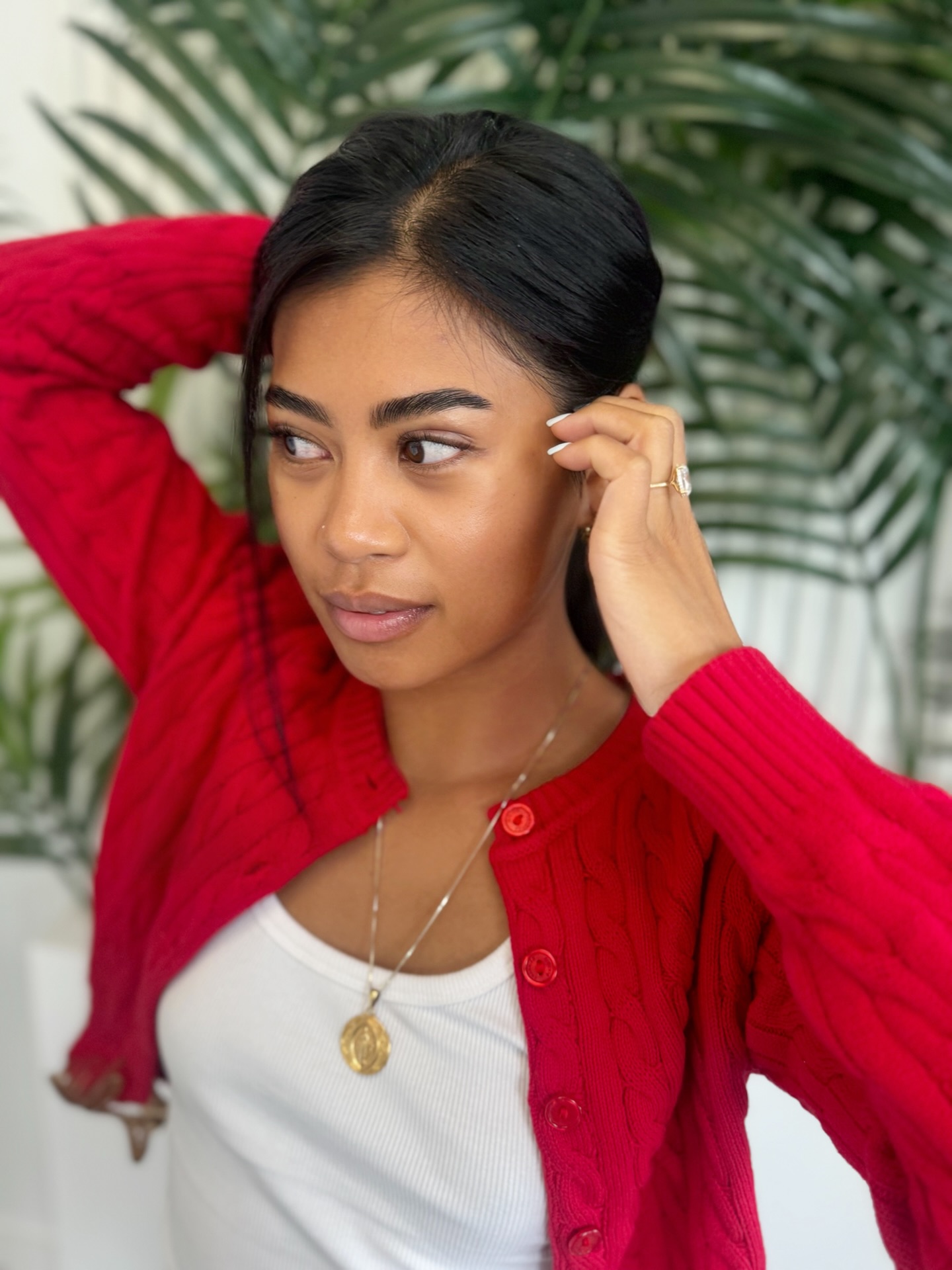 This is your brow glow-up ✨
Lamination + tint for bold fluffy brows that last 6-8 weeks🥰
Book your appointment today!
www.solbeautyloungenj.com 📲