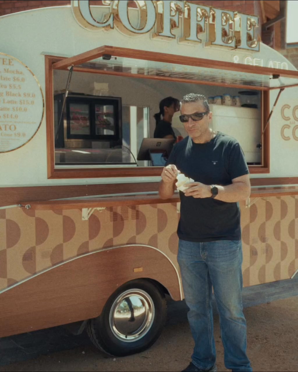 This is what summer’s all about 🍋☀️
Cold lemon sorbetto, the beach buzzing, and plenty happening around you.
If you’re nearby, come cool down and enjoy the moment.
@barangaroosydney Barangaroo @therocks The Rocks @bianca.hrovat
#Barangaroo
#BarangarooBeach
#SydneySummer
#LemonSorbetto
#BeachTreats
#SummerVibes