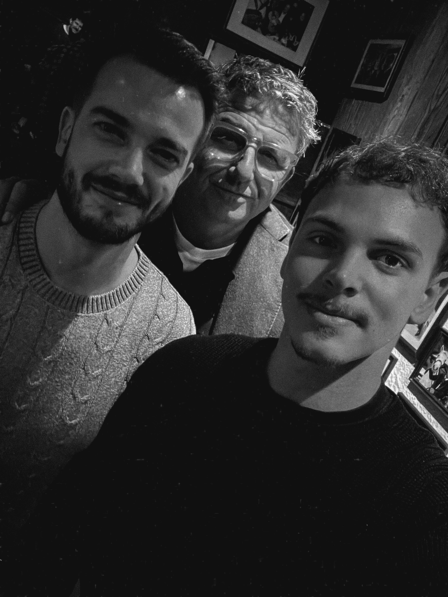 Wenn Arbeit zu Einladung wird: Danke an den NDF für die Weihnachtsfeier! Folien, Drucke & Beschilderungen gemacht – und dann mit Hans Sigl die Feier gerockt. So darf das Jahr enden 😎🎄
#staffel19derbergdoktor #stanglwirt #weihnachtsfeier