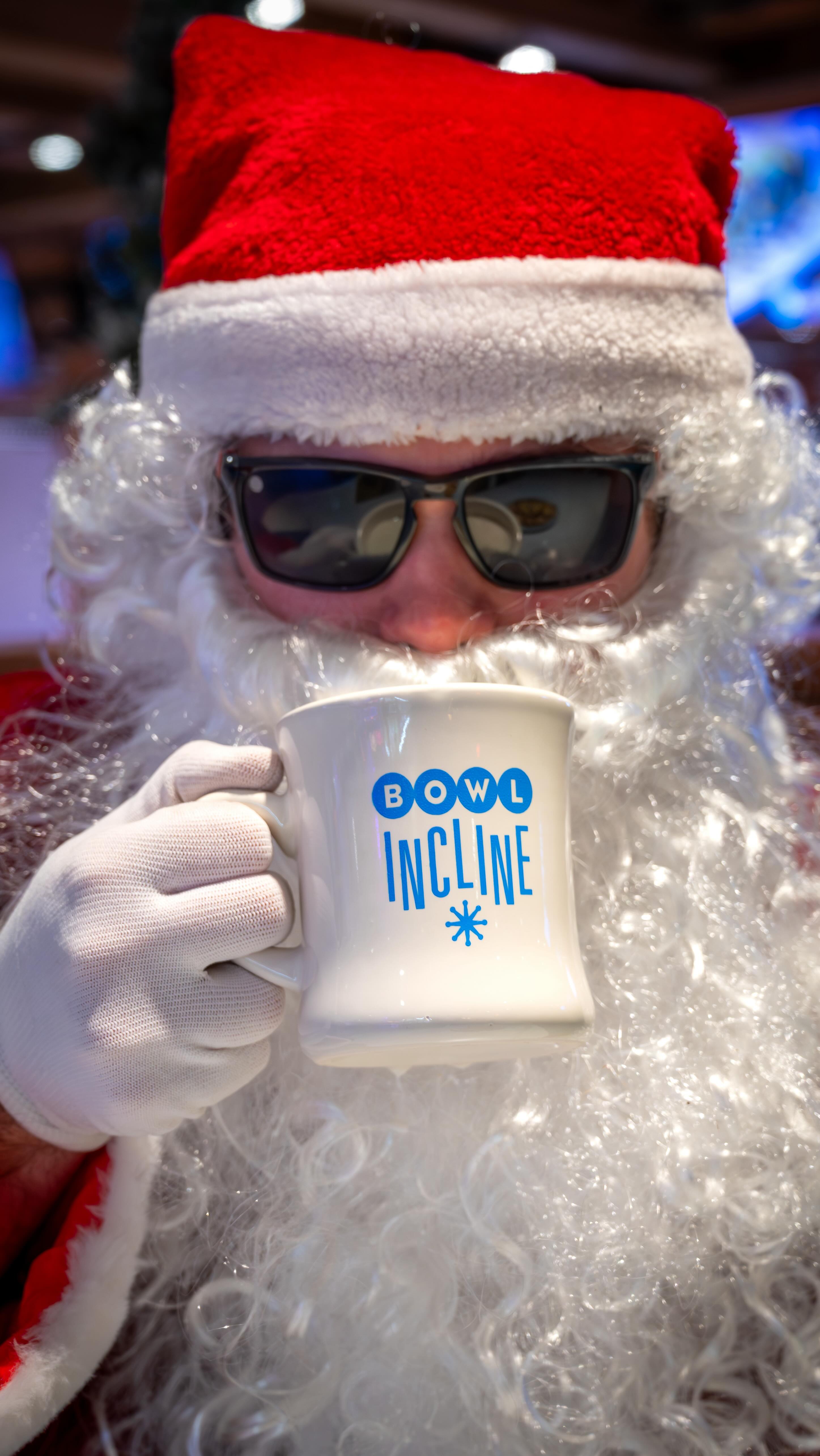 We had a special visitor come by recently🎅🏼
We will be closed for Christmas and Christmas Eve
🎉Happy Holliday’s from @bowlincline 🎄
☮️❤️🎳
#bowlincline #laketahoe #santaclaus