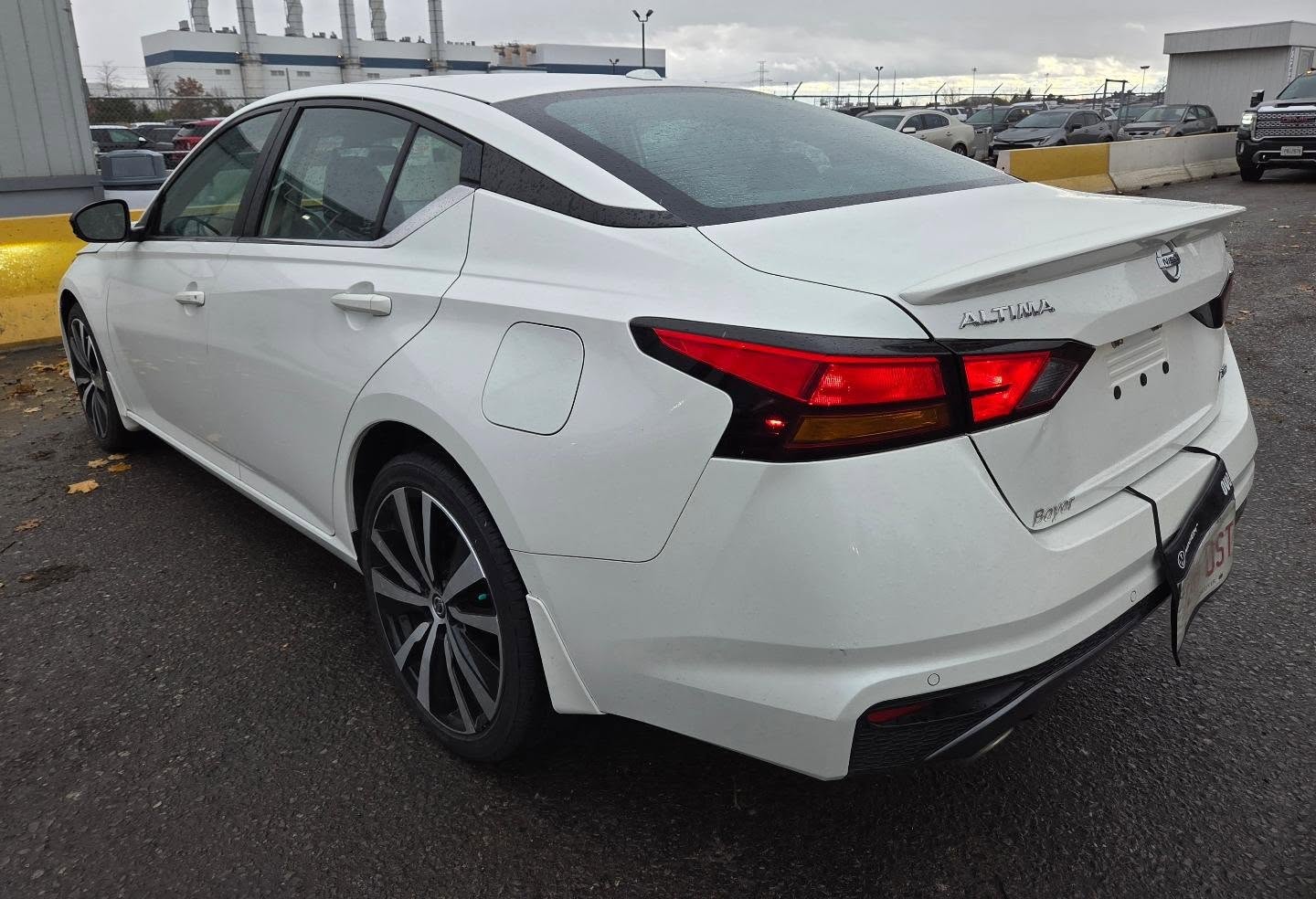 2021 Nissan Alima SR
#instantcash #Mississaugadealership #UniversalMotorsgta #gtacardeals #Nissan