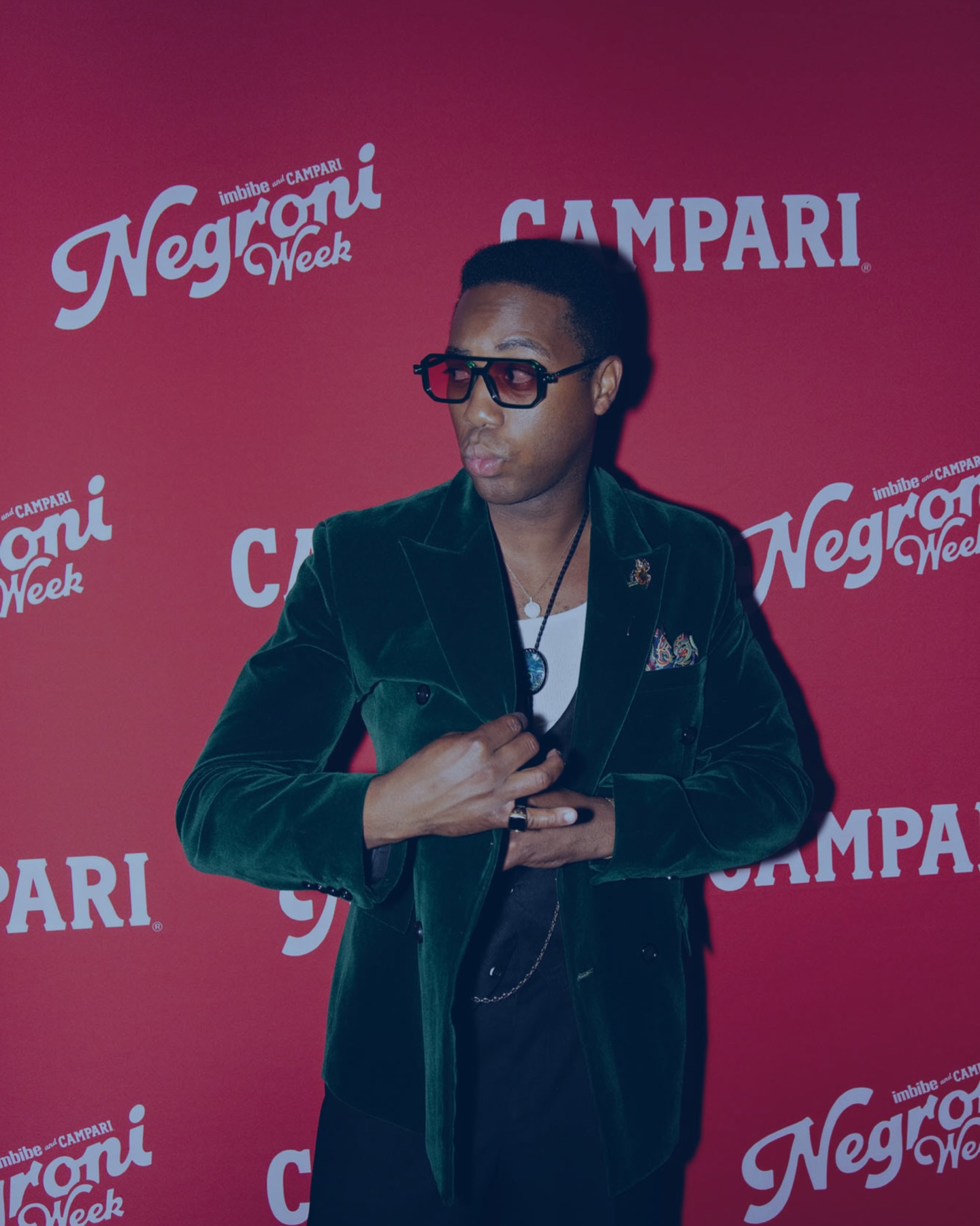 Negroni week kicked off in style.
XMC partnered with Campari to deliver an unforgettable activation at 1 Hotel, uniting guests through bold flavours and a premium experience. The celebration continued at Third Place with an engaging seminar featuring two exceptional guest speakers.
Bold flavours. Great company. Conversations that matter.
#eXperienceIsEverything #eXperientialMarketing #NegroniWeek