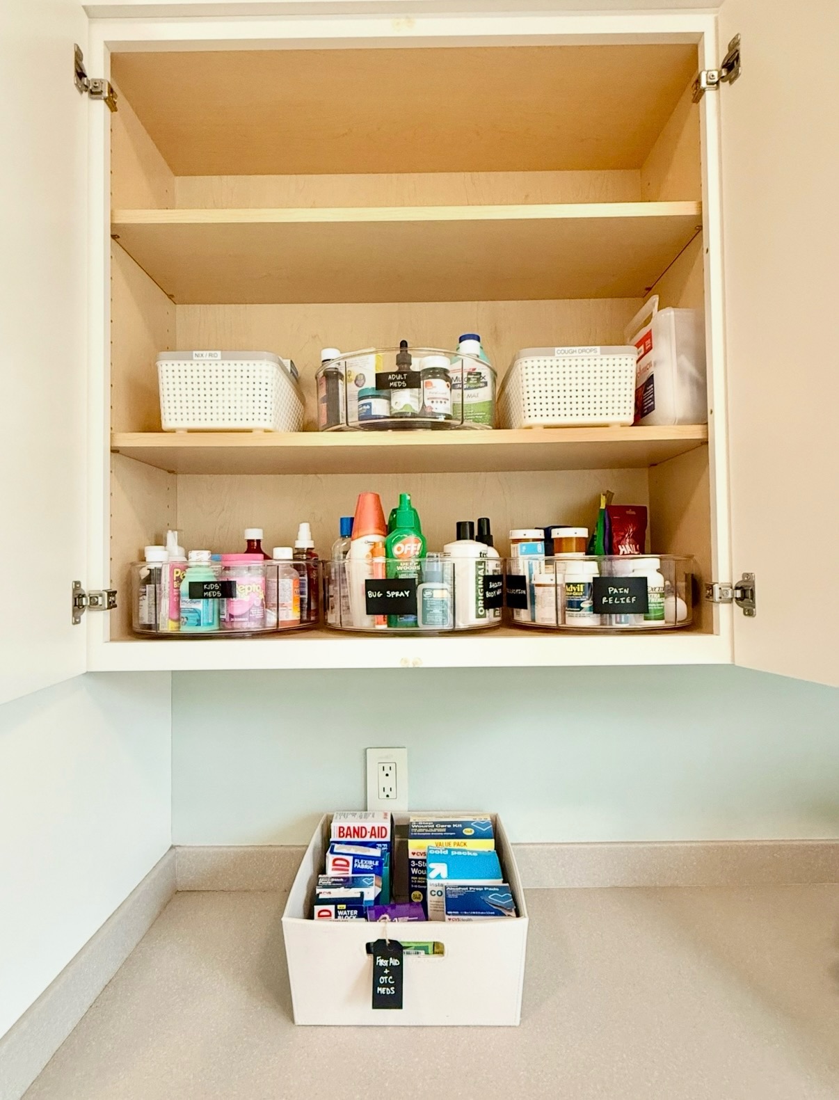Why Your Medicine Cabinet Should Be Organized & Checked Often 💊
An organized medicine cabinet isn’t just about looking neat, it’s about safety, efficiency, and peace of mind.
Expired medications can lose effectiveness or even become harmful. Regularly checking your cabinet ensures that what you’re reaching for will actually help when you need it most.
Cluttered cabinets make it easy to grab the wrong medication or dosage, especially during stressful moments. Clear labels and simple organization help prevent mistakes and keep everyone in your household safe.
Finally, an organized medicine cabinet saves time and money. You’ll stop buying duplicates, quickly find what you need, and know exactly when it’s time to restock. A few minutes of upkeep can make a big difference in your daily life.
🗂️ Pro Tip: Set a reminder every 3–6 months to check expiration dates and purge what you no longer need.
•
www.OrganizeMe.Life 🏠
•
•
#614 #columbus #organizeme #whitefenceliving #homeorganization declutter columbusohio smallbusiness girlboss womenowned 614moms organizeyourhome ohlocal organizedhome kindness 614moms 43054 newalbanyohio stayorganized organizinggoals cbusgrams kindnessmatters professionalorganizer clutterfree peace ilovewhatido❤️🏡