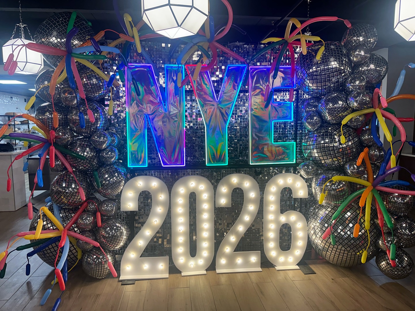 Happy New Year from Moments By Max and The Kibitz Room of King of Prussia! 🎉 We wish you a happy and safe 2026.
Come check out our awesome display, take pictures in front of it and eat some good food. 🥪🍽️🥗
Need balloons, marquees or event rentals for your next event? Contact us today at ➡️ www.momentsbymax.com
.
.
.
#phillyballoons #newyeardecor #kingofprussia #balloondecoration #newyear