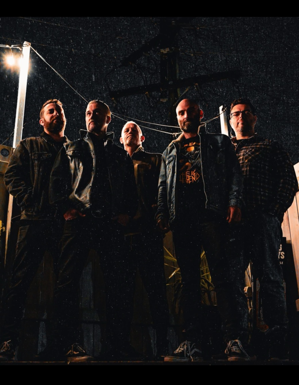 🔨 Poised for a huge 2026, HAMMERS are finally capitalising on years of hefty, hard-earned quality.
With their debut album Death Wobbles locked for January, the Gold Coast heavyweights are stepping into their moment — loud, weird and fully realised.
We caught up with frontman Lucas Stone to talk riffs, risk, concrete bowls and the beautiful chaos behind Death Wobbles. 🤘🏻
Get this, and all your Heatseekers, via the link in bio. 🔥, follow the legends @hammers_official and nab a ticket to their 2026 album launch tour now!
#HAMMERSBAND #deathwobbles #waxxlyrical🔥heatseeker #australianmetal