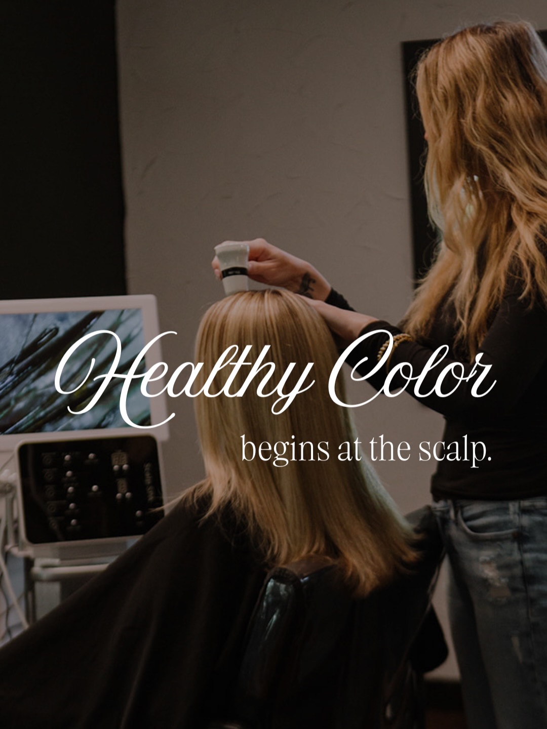 What you see here isnât just fresh color.
Itâs hair responding to a healthier environment.
Your scalp plays a direct role in how color processes, how evenly it deposits, and how your hair holds onto moisture and shine. When the scalp is imbalanced, hair can process unevenly, fade faster, or feel dull no matter how good the formula is.
Right now, this hair is being supported at the scalp so the color can do its job properly. Balanced scalp. Even saturation. Predictable, beautiful results.
This is where color science meets care.
And why scalp health is never an afterthought at Studio Meraki.
Click the link in my bio to begin your Meraki experience. âĄ