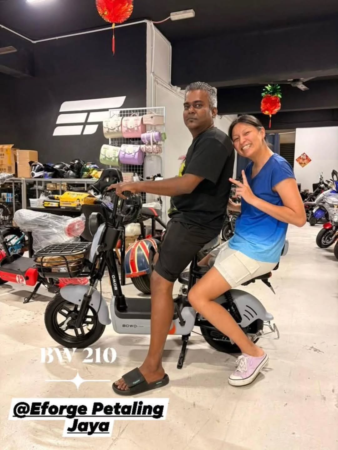 Thank you for getting your new electric mobility ride from us! Ride safe and thank you for the support!
Visit Our Showrooms Today! ๐ดโโ๏ธ๐ดโก
โจ Why Choose Us?
๐ Free Delivery within Klang Valley
๐ ๏ธ 6-12 Months Warranty
๐๏ธ Installment Plans up to 24 months
๐ณ Debit or Credit card installment options
๐ Opening Hours:
Mon-Sat: 10:30AM - 7:30PM
Sun: 10:30AM - 6PM
๐ EFORGE Petaling Jaya:
No.1-1, Jalan SS26/4, Plaza Mayang, Taman Mayang, 47301 Petaling Jaya, Selangor
https://maps.app.goo.gl/8ZWVKzhxjUqY4Dx56?g_st=ac
๐ WhatsApp https://wa.me/60162088738
๐ EFORGE Kota Kemuning:
C-G-03, Plaza Se Ruang, 8/3, Persiaran Eco Sanctuary, 42500 Telok Panglima Garang, Selangor
https://maps.app.goo.gl/ii9zieJkLZUNyBTs6?g_st=awb
๐ WhatsApp https://wa.me/60162088430
๐จ Weโre looking for DEALERS! Interested? Contact us via WhatsApp!
#eforge #eforgebikes #bw210 #electricmobility #electricbikeshop