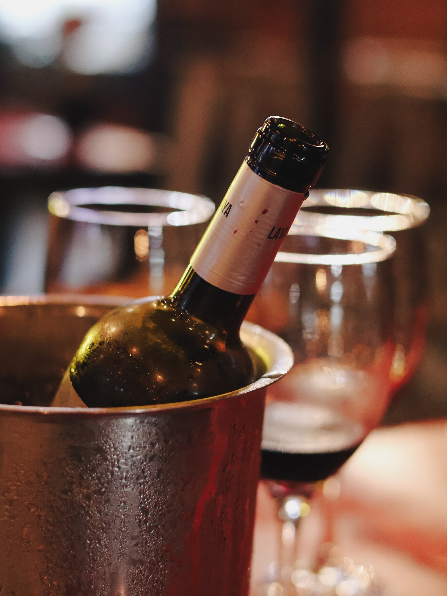 ✨ Gracias por ser parte de nuestro 2025 ✨
A quienes colaboran, a quienes venden, a quienes vienen a comer, a brindar, a compartir…
gracias por hacer del Mercado del Carmen un lugar vivo, real y lleno de historias.
Que este Año Nuevo venga con más encuentros, más mesas llenas y muchas razones para celebrar juntos.
Nos vemos en el mercado.
Feliz 2026 🥂💥