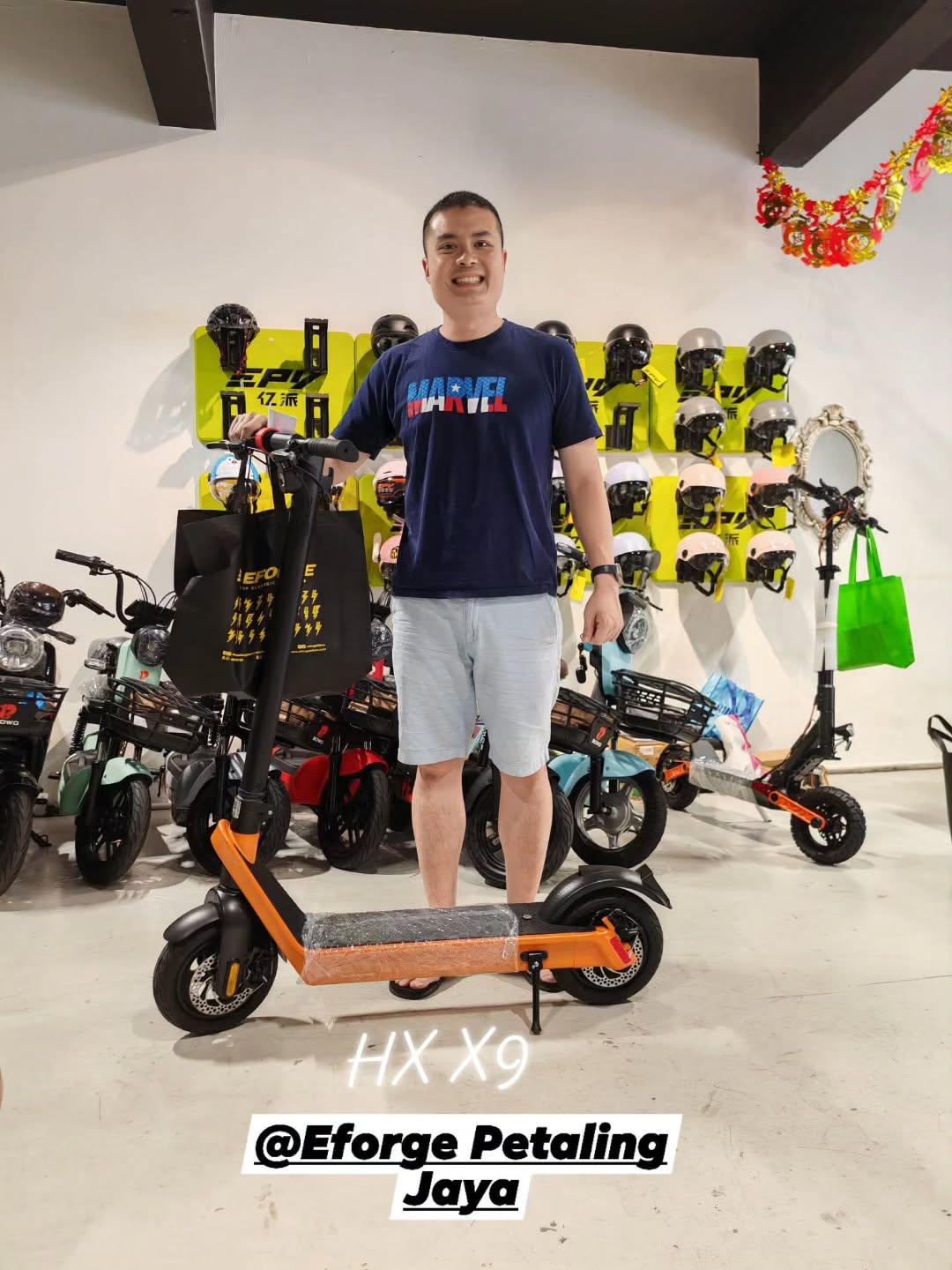 Customer was planning to get a scooter to scoot around for daily travel. Decided to go for the HX X9 electric scooter. Thank you for the support!
Visit Our Showrooms Today! ๐ดโโ๏ธ๐ดโก
โจ Why Choose Us?
๐ Free Delivery within Klang Valley
๐ ๏ธ 6-12 Months Warranty
๐๏ธ Installment Plans up to 24 months
๐ณ Debit or Credit card installment options
๐ Opening Hours:
Mon-Sat: 10:30AM - 7:30PM
Sun: 10:30AM - 6PM
๐ EFORGE Petaling Jaya:
No.1-1, Jalan SS26/4, Plaza Mayang, Taman Mayang, 47301 Petaling Jaya, Selangor
https://maps.app.goo.gl/8ZWVKzhxjUqY4Dx56?g_st=ac
๐ WhatsApp https://wa.me/60162088738
๐ EFORGE Kota Kemuning:
C-G-03, Plaza Se Ruang, 8/3, Persiaran Eco Sanctuary, 42500 Telok Panglima Garang, Selangor
https://maps.app.goo.gl/ii9zieJkLZUNyBTs6?g_st=awb
๐ WhatsApp https://wa.me/60162088430
๐จ Weโre looking for DEALERS! Interested? Contact us via WhatsApp!
#eforge #eforgebikes #hxx9plus #electricmobility #electricbikeshop