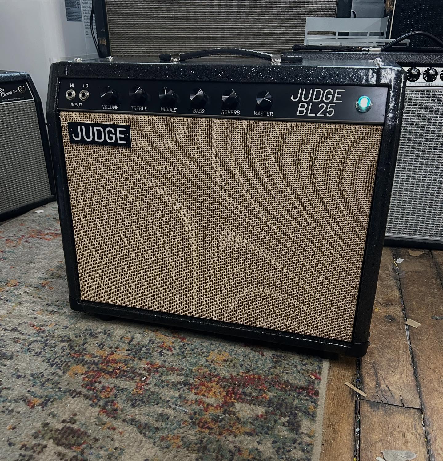 The new JUDGE BL25 combo.