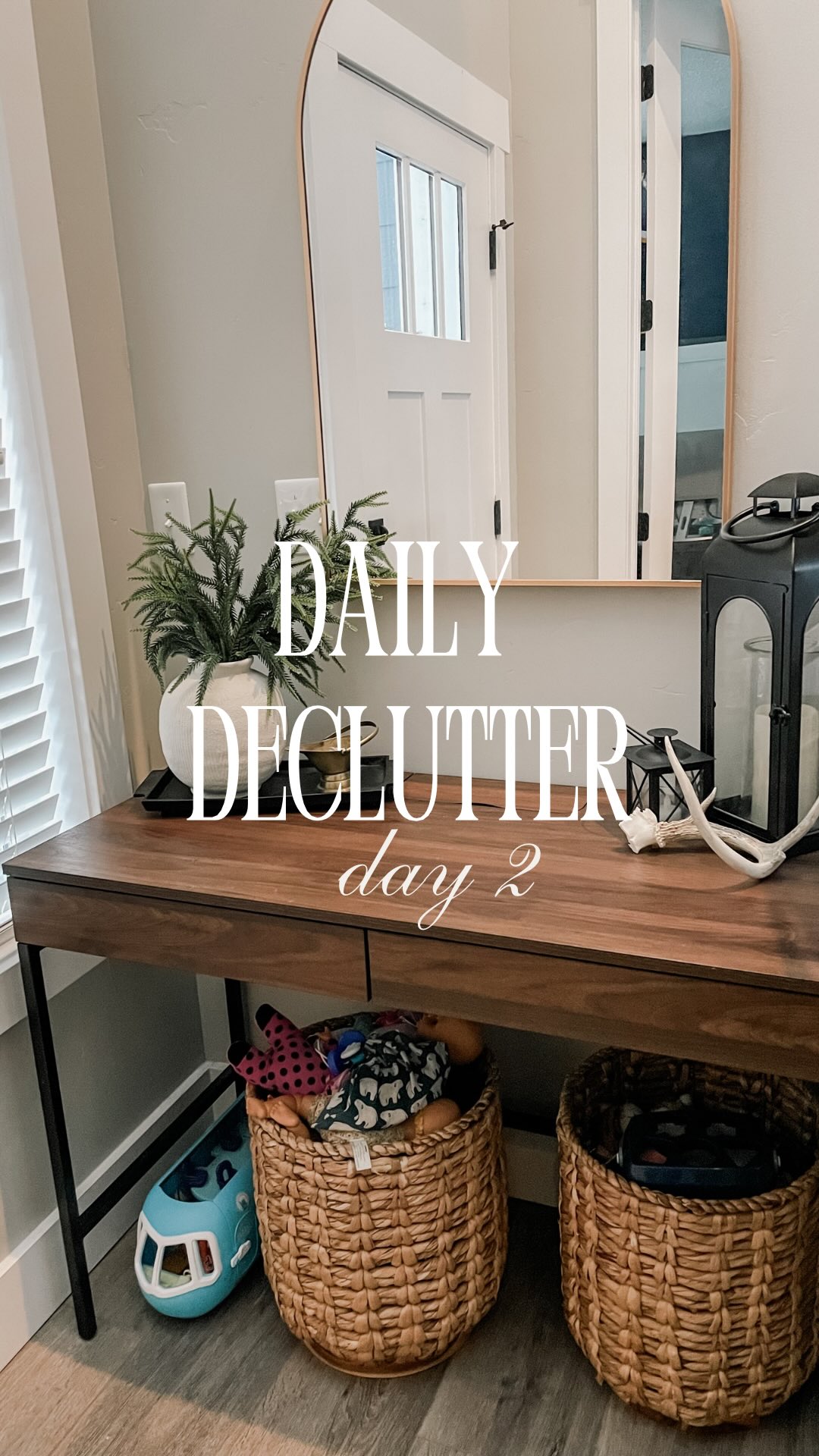 Kids toys seem like they never end and I still don’t have a system I love but it definitely feels better to get rid of some that are broken or not played with.
How do you organize your kids toys? Also if you have a toy rotation does it work?
•
•
•
•
•
#momstuff #dailydeclutter #simplifyyourlife #homeorganisation