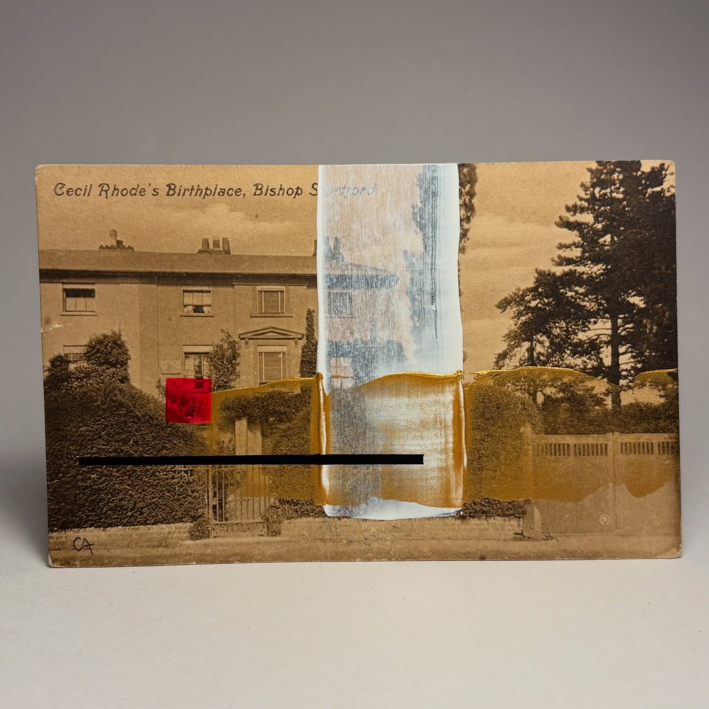 Painted on an old postcard of Cecil Rhodes’ birthplace.
Once a place of origin, now a marker of consequence.
This work is meant as a warning — how from here, something terrible grew.
An exploration of inherited power, unchecked ambition, and the quiet normalization of greed and violence.
The imagery functions as both signal and barrier: a visual cue to pause, to keep distance, to question what is being commemorated and why.
History isn’t passive. It radiates forward.
And some origins demand caution, not reverence.
#art #abstract #artistsoninstagram #artist