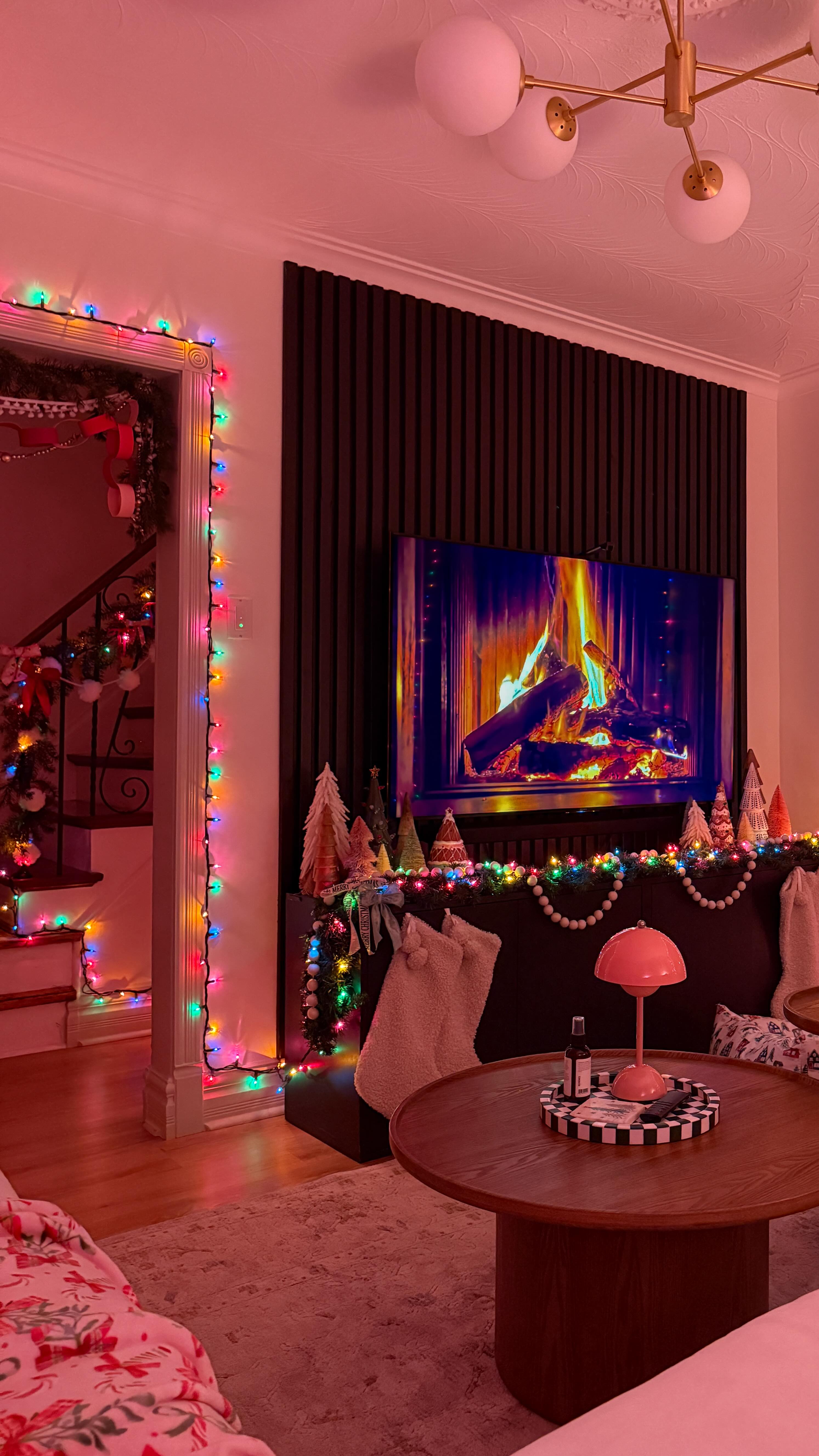 𝙢𝙚: i should probably take all this christmas stuff down
𝙖𝙡𝙨𝙤 𝙢𝙚: these lights are never coming down ✨
#cozychristmas #christmaslights #christmasdecor #fairylights #holidaydecor
twinkle lights, cozy home, home decor, home tour, home goals