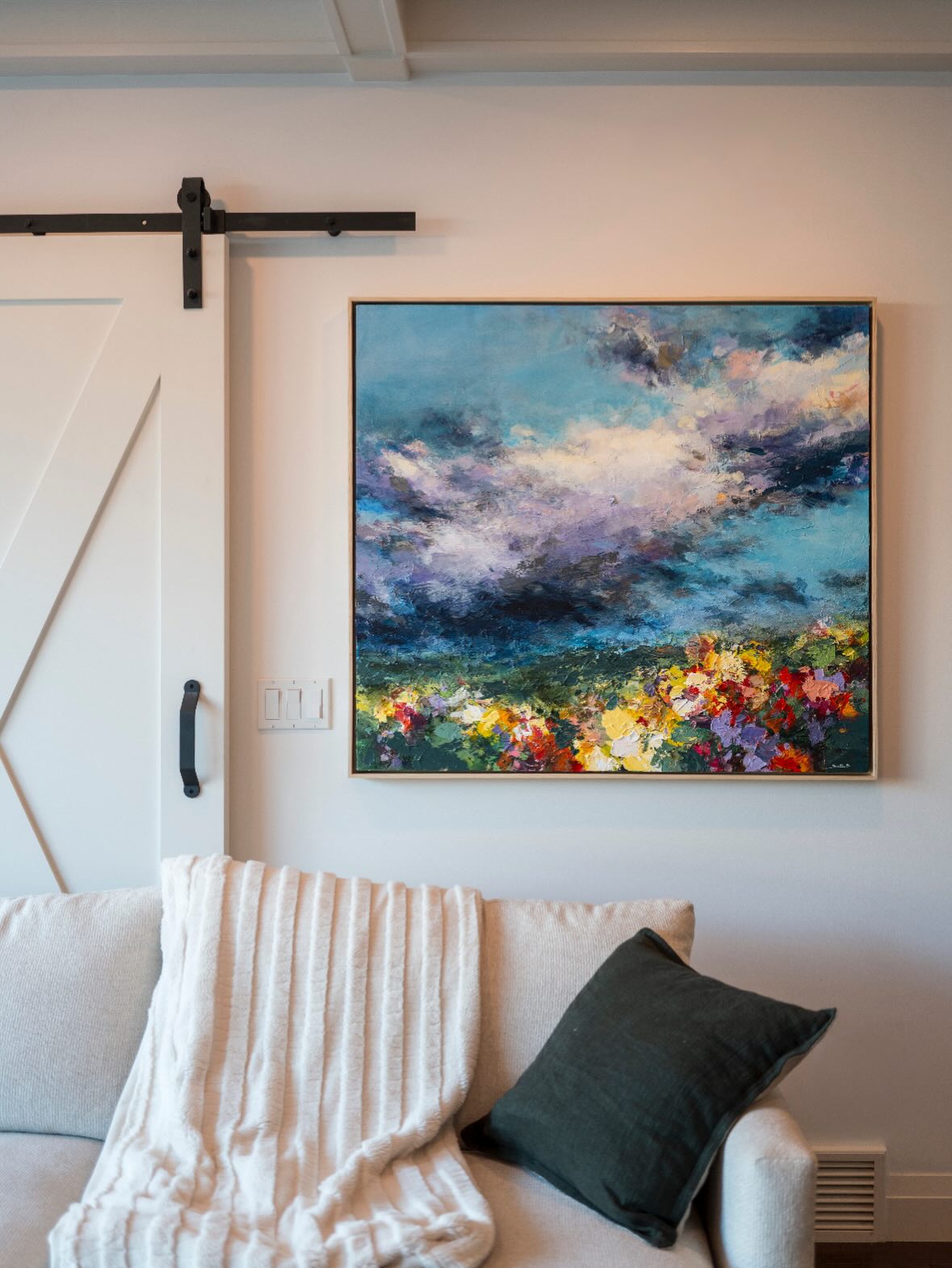 My final commission of 2025 was probably one of my favourites. My client wanted a mix of my floral work with my skies, and it pushed me but definitely in a good way! It was a challenge to balance the top and the bottom, but I think the finished painting is so joyful and exciting.
It was a great way to end off 2025, and pushes me to keep stepping outside my comfort zone. Looking forward to see what 2026 has is store!
.
Frame by @rusticburlco
.
@janetpaints #impressionistart #joyfulart #colorful #edmontonartist #canadianart