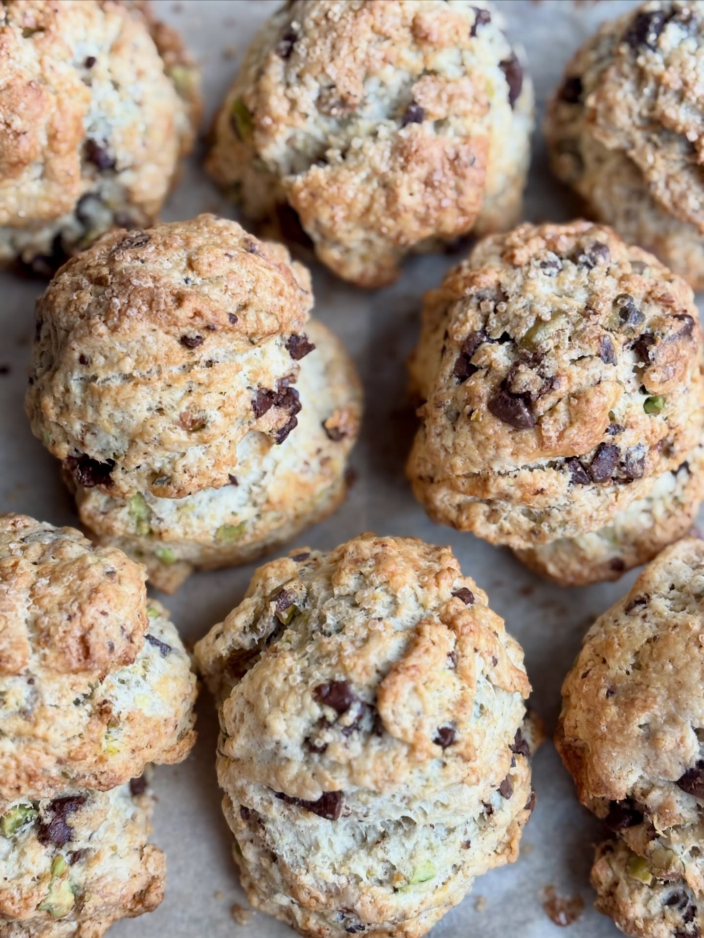 TOMORROW is the day! ✨ Our first drop of 2026 is set to go live tomorrow at 10am. Make sure you’re signed up for text alerts through the hotplate link in our bio so you don’t miss out!
🌾New items include both a heritage grain and an ancient grain loaf each featuring locally-grown, delicious, nutrient-dense stone milled whole grain flours from @localmillers, blood orange & vanilla muffins, these beautiful dark chocolate & pistachio scones, aaaaand there may even be a few of our fan-fav pizza crusts available.
We can’t wait to bake for you!
#clevelandbaker #clevelandbakery #clevelandsourdough #olmstedtownship #valleycityohio