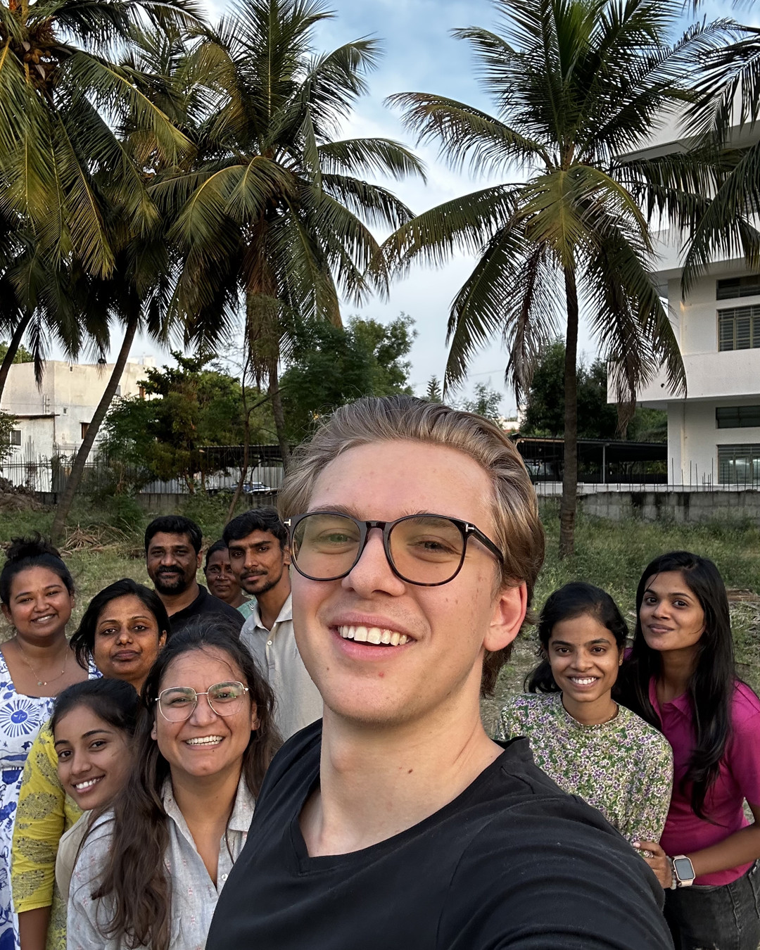 Not just happy faces: this is the young force behind Compass Tex.
We believe that cleanliness goes beyond workspaces. It's a responsibility towards our surroundings too. Regular clean- up drives are our way of contributing, and we always welcome others to join in.
#CompassTex #compasstexpeople #FashionInnovation #TraditionMeetsModern #creative #PeopleBehindTheProduct #TextileCraftsmanship #TrustedPartners #HumanTouch #TextileTeamwork #FromPeopleForPeople #FacesOfProduction #TeamCompasstex #EmpoweringMakers #WorkersMatter #MadeWithHeart