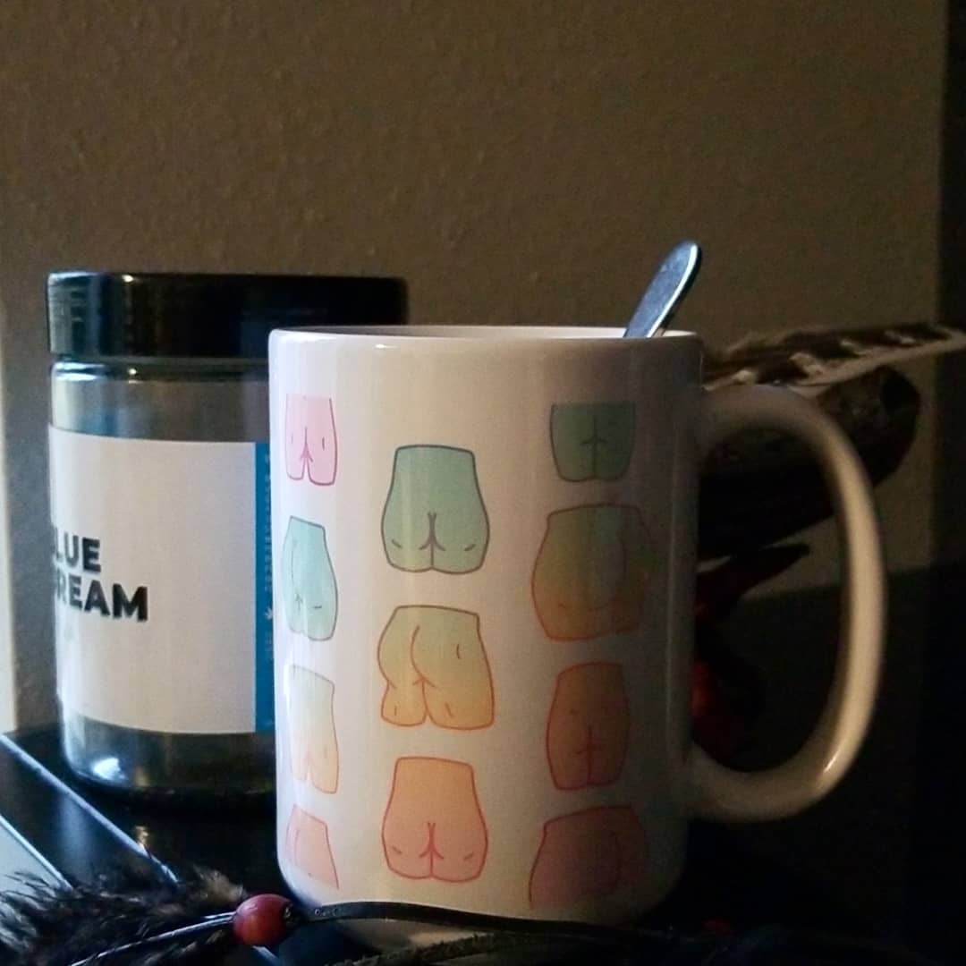 Starting my day off right!
Like the Butt mug? Check out @lookhuman for more!
#coffee #witchesofinstagram #pagansofinstagram #cannawitch #witches4weed #bluedream #legends