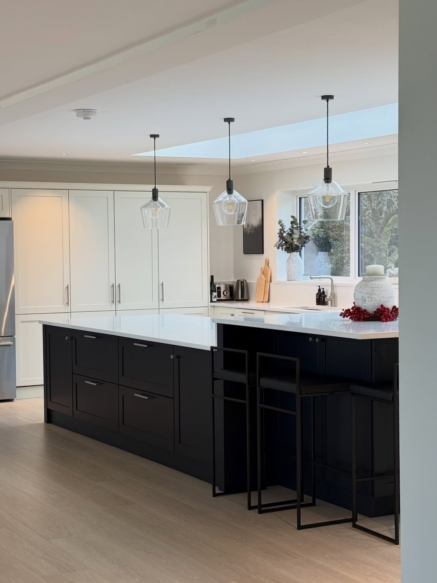 Rightmove Vs Reality 😱
Just look at this stunning transformation, you can hardly believe these are the same kitchen!
Is 2026 the year you say out with the old & in with the new? Get in touch and we’d be more than happy to make your kitchen dreams a reality 🪄
#thestonecompany #bishopsstortford