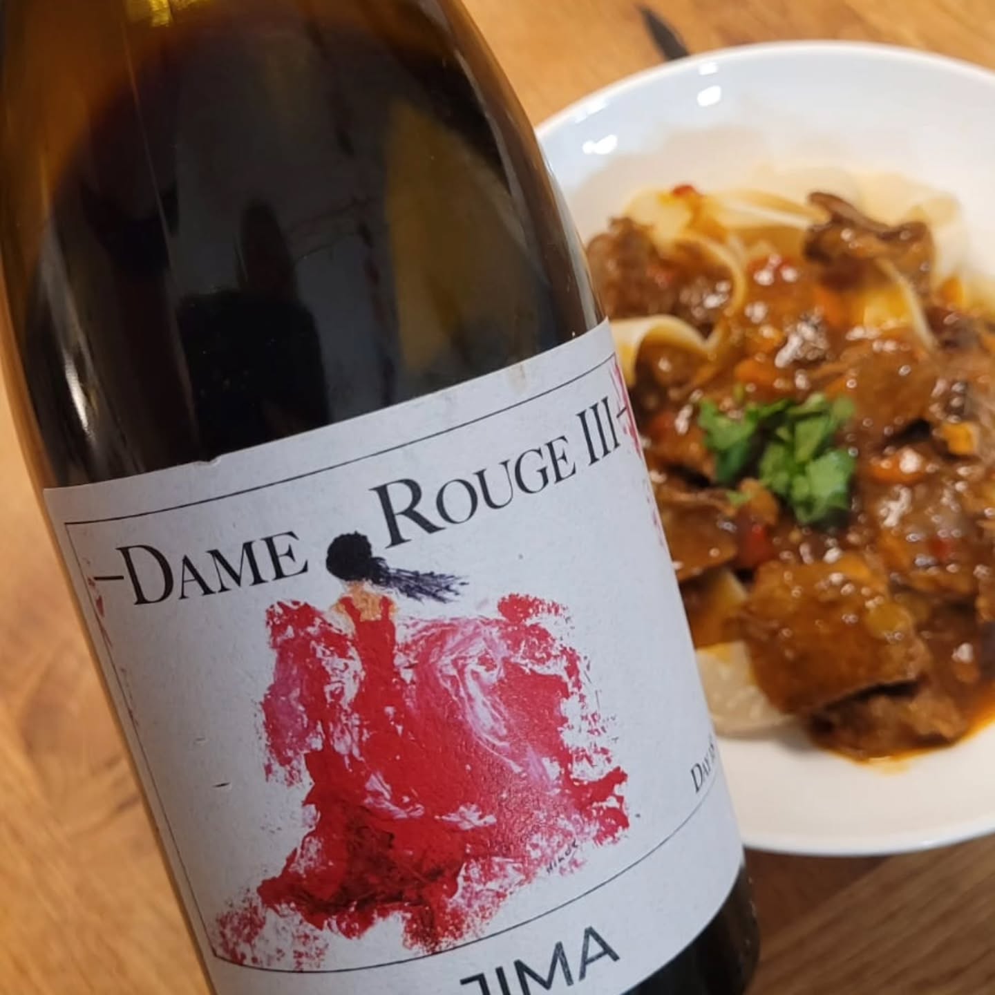 PART 6: MERLOT WINES OF 2021
**DAME ROUGE III 2021 – Jima Winery** @jima.winery
**The Artisan from Arta**
Jima Winery is a family operation founded by oenologist Panagiotis Jimas @panosjimas and his wife Kristy Karagiannidou. Panagiotis holds a WSET Diploma and applies that knowledge to wines of unusual precision.
The winery sits in Kalomodia, Arta, just a few kilometers from the Ambracian Gulf. The soil is clay-rich with marine fossil deposits – the kind of terroir that produces structured, mineral reds.
**The Wine:**
🍇 90% Merlot, 10% Cabernet Franc
🍷 14.5% alcohol
📍 Arta, Northwestern Greece
🍇 Part of the Merlot grapes shade-dried after harvest (appassimento-style)
🪵 12 months in new French oak, bottled unfiltered
**Tasting Notes:**
A striking amount of leather on the nose, layered with ripe cherries and plums. On the palate: very fine tannins that lend elegance and take away any brute force. Lots of olive paste in the flavor, long finish. Unique in Greece – and will find fans among those who want a more delicate Merlot at 14.5%.
93+ points. Probably would show even better with more air. If you have one of the couple of hundred bottles, give it time – and don't open it too early. I had purchased the Dame Rouge IV Day 26 2023 from @wineandnature and opened it last summer. That was definitely too early. (The same applies to the fantastic Odyssey – the 85:15 Merlot-Cabernet Franc blend I've regularly reviewed here – as well as the monovarietal Cabernet Franc, both from 2023. They were still so young it felt like a barrel tasting, so I won't rate them here.)
#GreekWine #JimaWinery #Merlot #Arta #winetasting🍷
