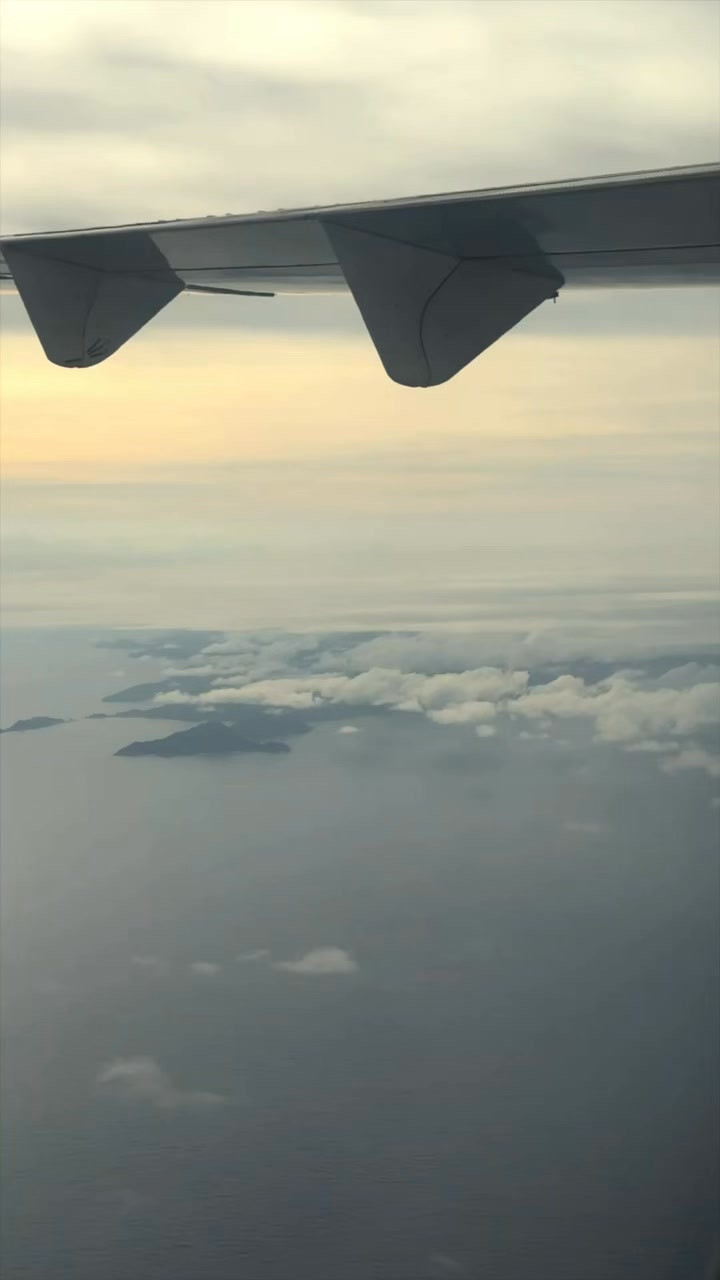 Fly in. Ride out. Sail away.
From airport to the island, we’ve got you—right down to the warm SETIR welcome waiting at the shore. 🌊✨
sunlighthotelsandresorts.com/setir
#DoseOfSunlight #Travel #Palawan #Philippines