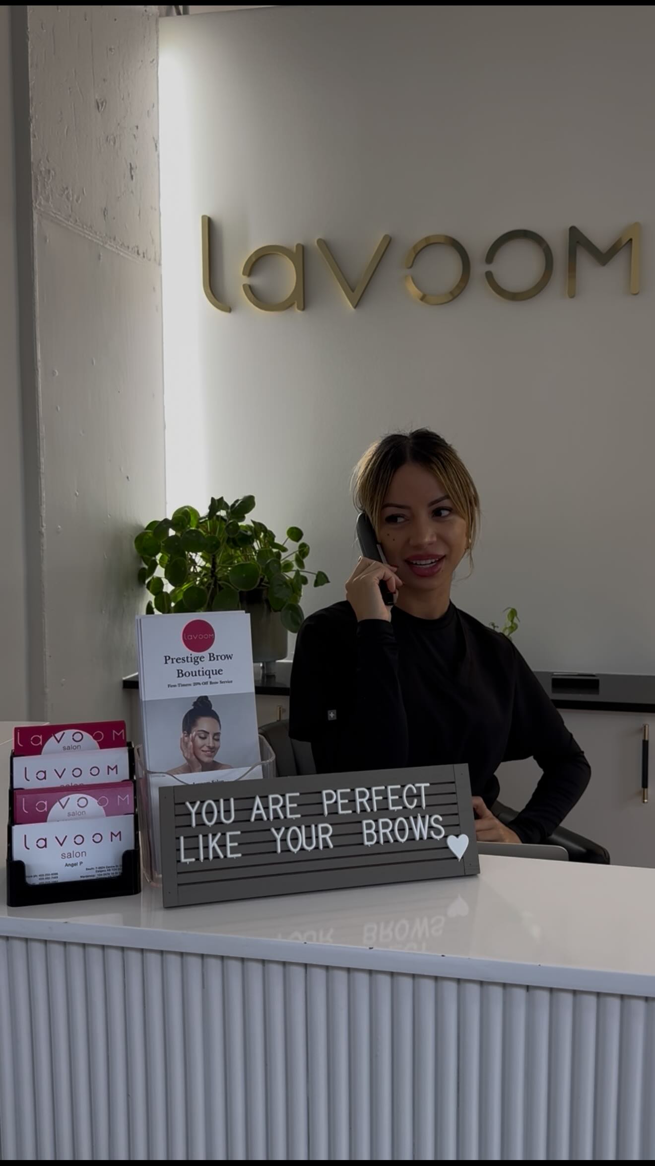 We are here to serve you 💕 (but please don’t forget your appointment😜) #lavoomsalonYYC
•
#YYCBeauty #CalgaryBrows #CalgaryLashes #BeautySalonYYC