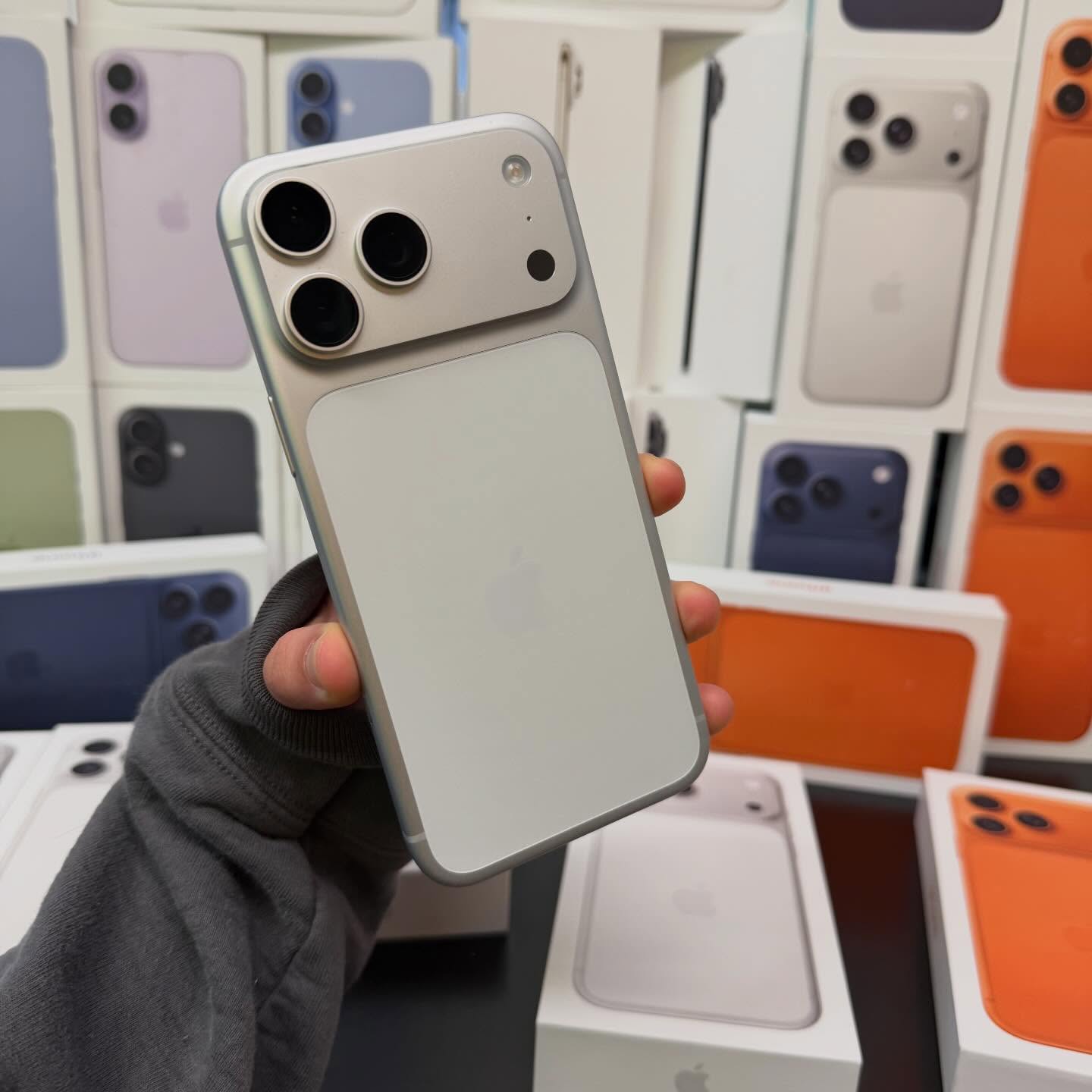 iPhone 17 Pro Max DESBLOQUEADO Pago Inicial $85
SIN CRÉDITO VERIFICACIÓN!!! 🌎🔓🇲🇽🇬🇹🇩🇴 401-563-7846 (Kafene)