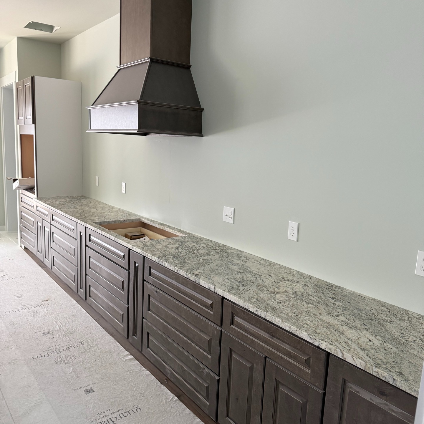 "Elevate your home with the art of stone. MGM Stone Creations creates Lexington countertops that combine beauty, precision, and timeless quality."
👉 #LexingtonKYCounters #MGMStoneLexington #CustomCountertopsKY #LexingtonHomeExperts #QuartzCountertops #LexingtonKitchenDesign #LuxurySurfacesKY #LexingtonRenovation #LexingtonKY #KitchenInspoLexington