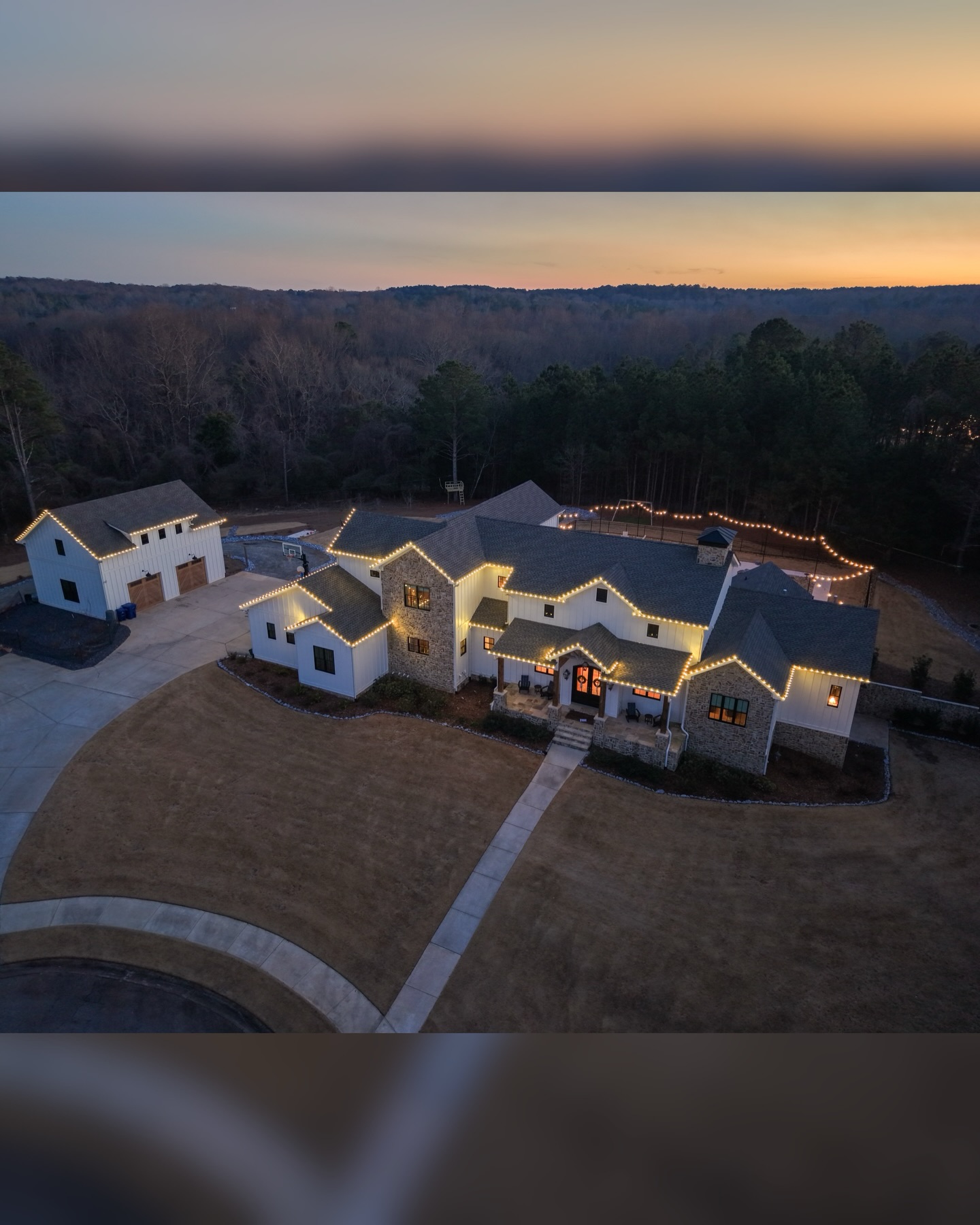 đĄ A finished home, built with intention.
This custom home is the result of thoughtful design, quality craftsmanship, and a clear vision carried through from start to finish. From the details you see to the ones you donât, every element was built with care.
If this home inspires you, letâs start planning the one thatâs meant for you. đŠ
#LakeOconeeBuilder #RightAngleConstruction #LakeOconeeCustomHomes #BuildWithRightAngle #LakeOconeeLiving CraftsmanshipMatters LuxuryHomesLakeOconee GreensboroGAHomes LakeOconeeLifestyle CustomHomeBuilderGA