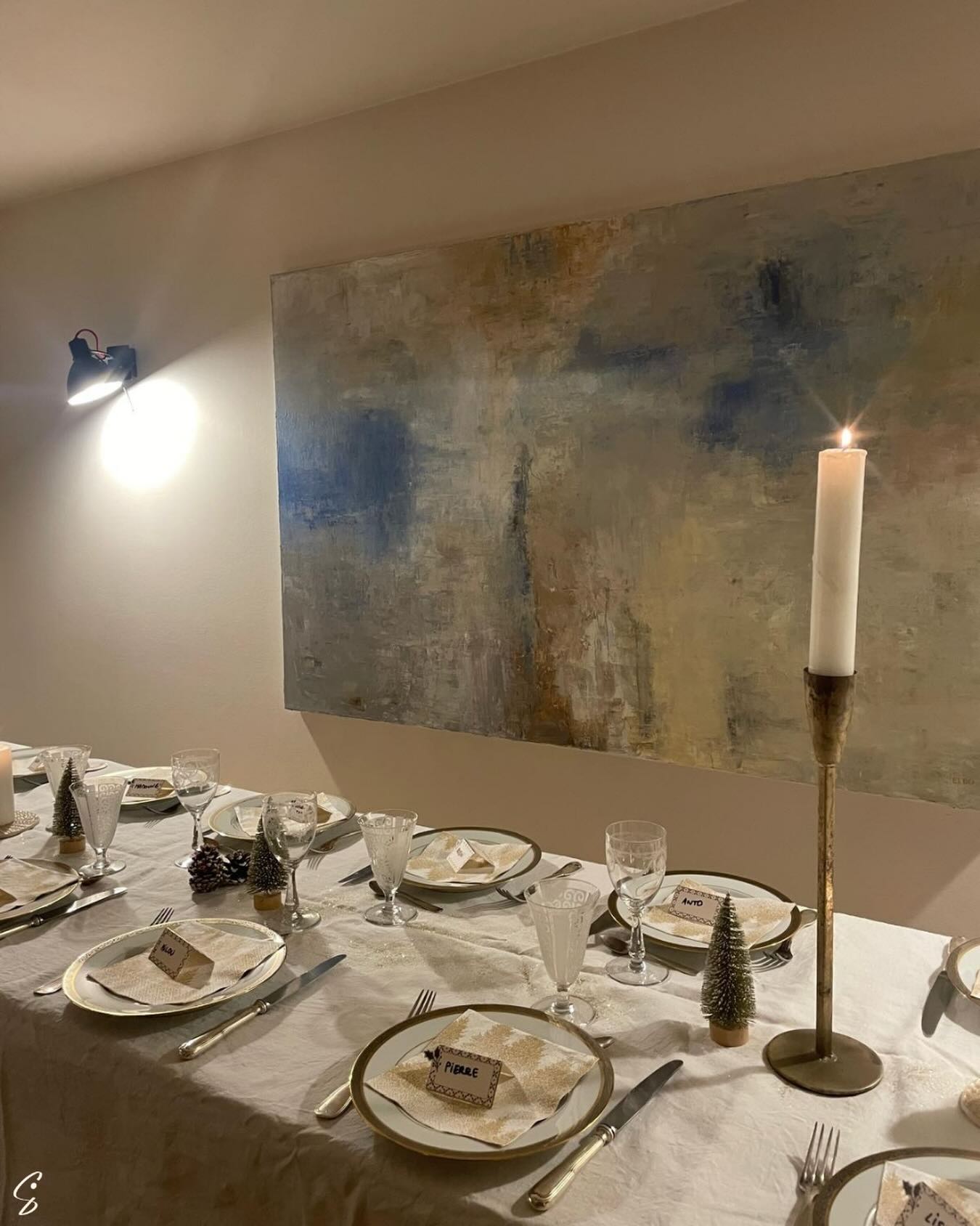 Une table dressée pour Noël.
Celle autour de laquelle on se retrouve, on partage et on prend le temps.
#Dînerprivé - #chefàdomicile - #chefprivé