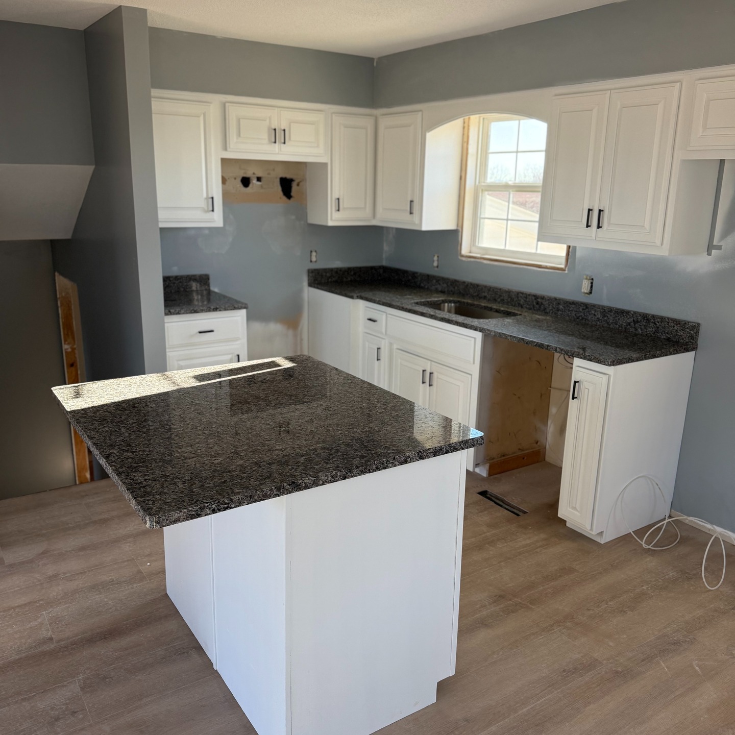 "The heart of your home deserves the best. Discover custom countertops that define Lexington style and craftsmanship—MGM Stone Creations delivers perfection."
👉 #LexingtonKYCounters #MGMStoneLexington #LexingtonKitchenDesign #CustomCountertopsKY #LexingtonHomeRenovation #StoneDesignKY #LexingtonInteriors #KitchenGoalsLexington #QuartzDesign #HomeStyleKY